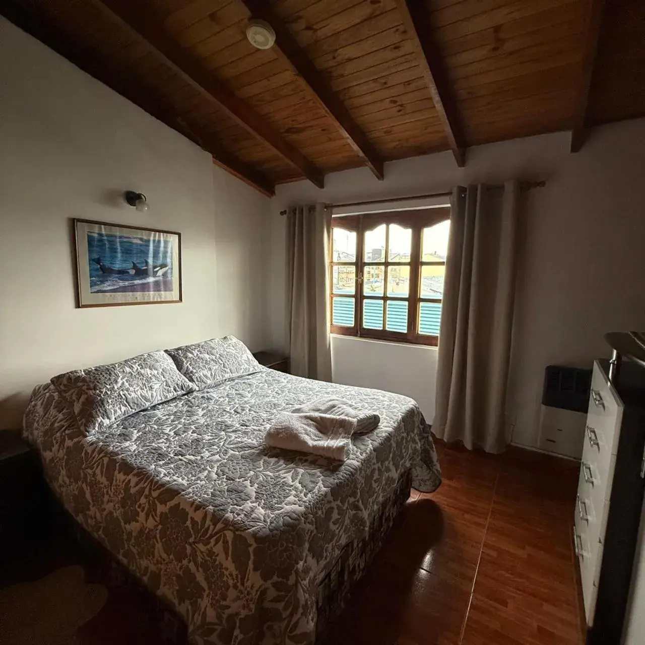 Double or Twin Room with Shared Bathroom in B&B Nahuel en Ushuaia Double or Twin Room with Shared Bathroom in B&B Nahuel en Ushuaia