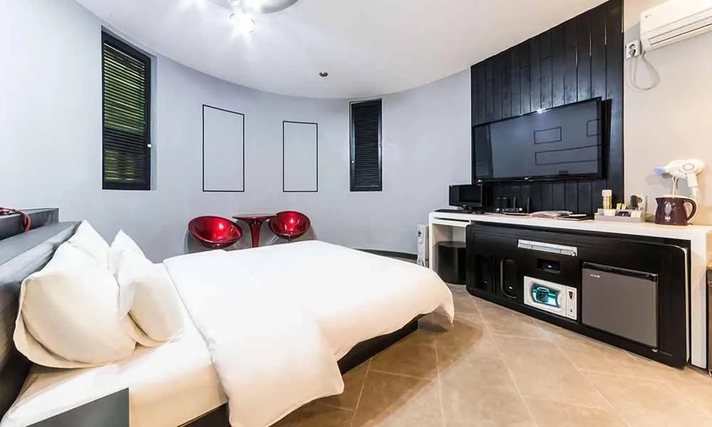 Photo of the whole room, Bed in Paju Picasso