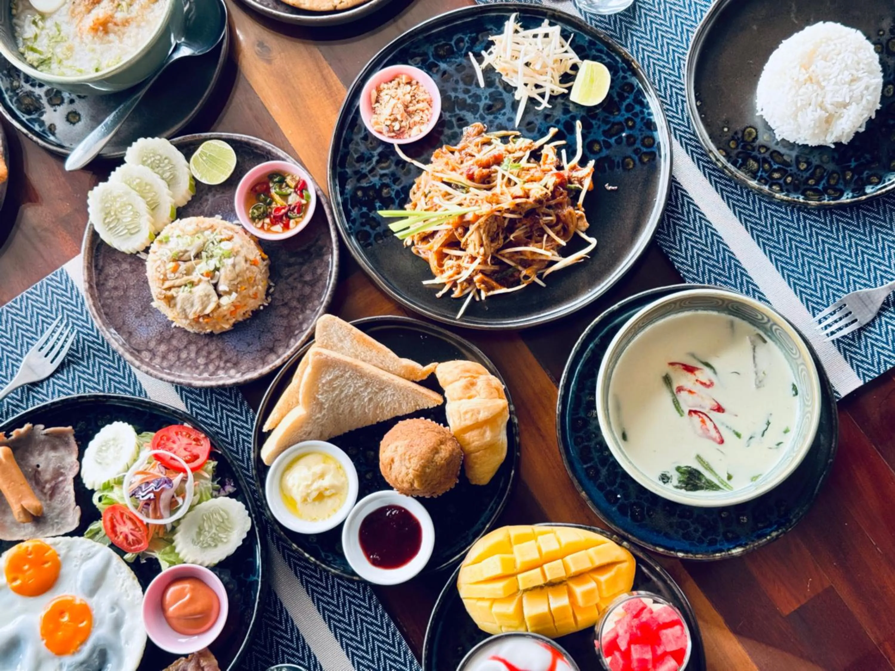 Breakfast in Lamai Bayview Boutique Resort