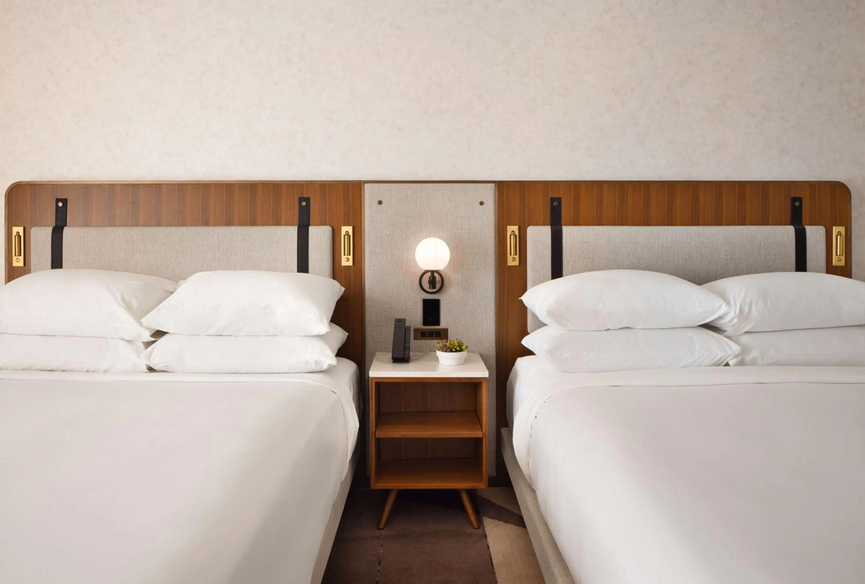 Bedroom, Bed in Hyatt Regency New Brunswick