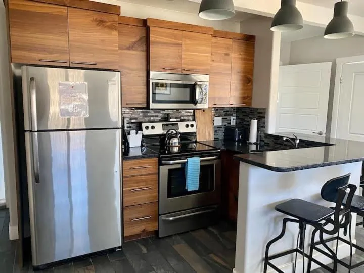 Kitchen or kitchenette in The Flagstone Boutique Inn & Suites