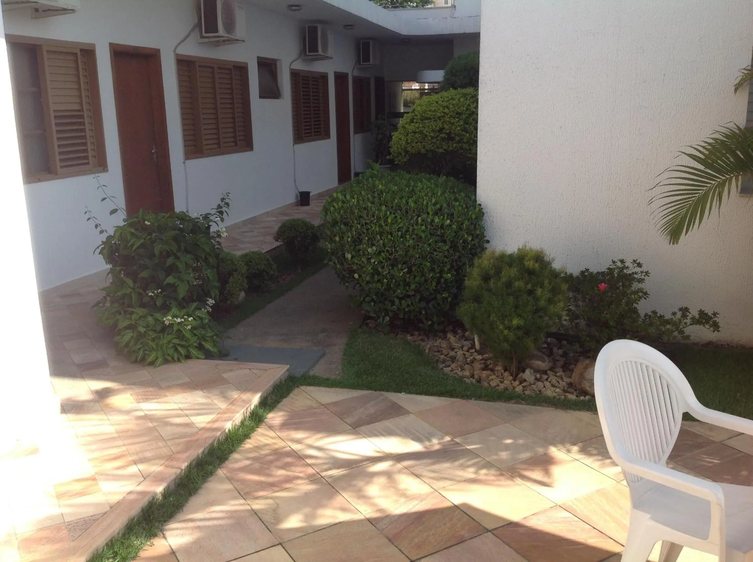 Facade/entrance in Samambaia Executive Hotel