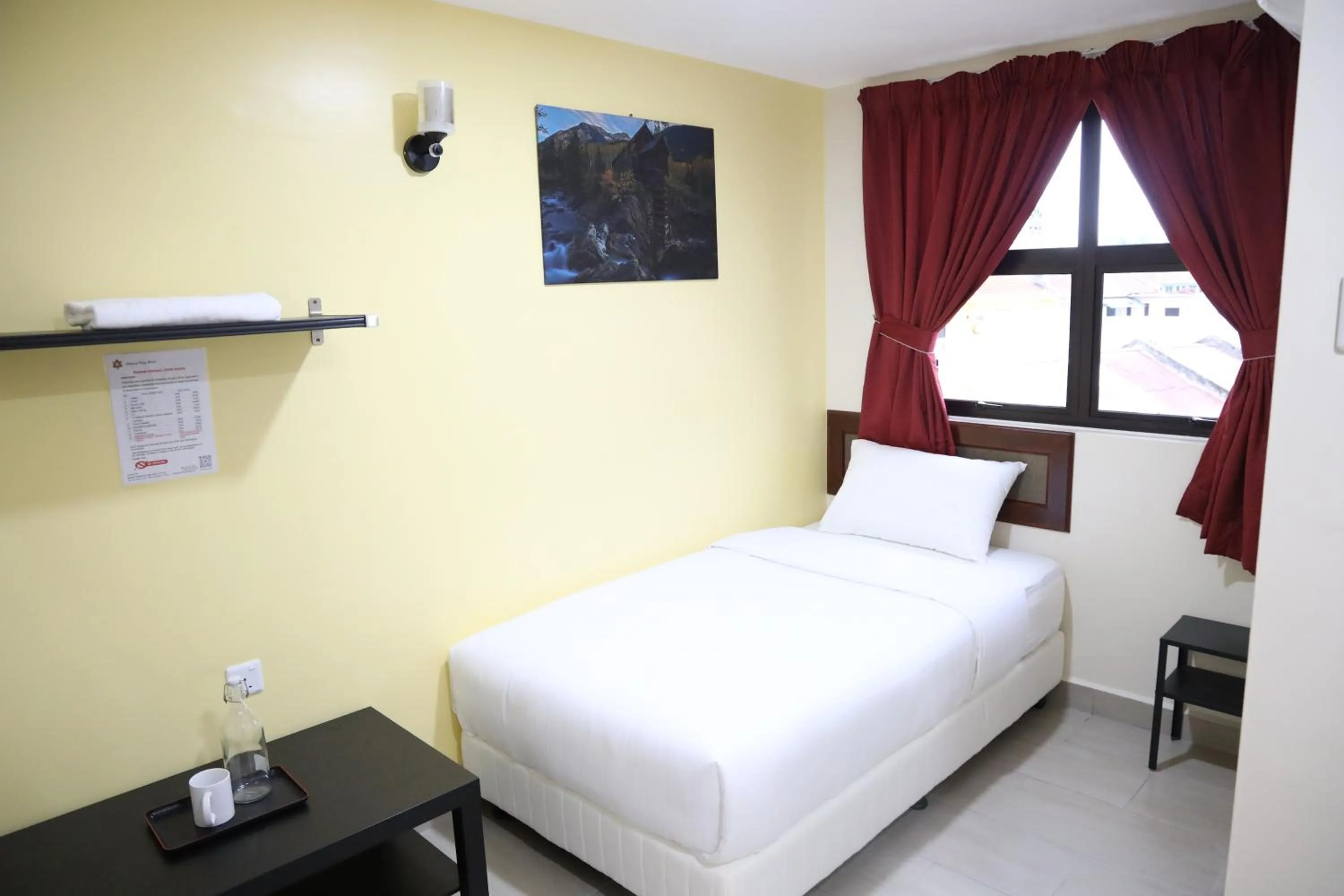 Bedroom, Bed in Capital O 90897 Island City Hotel