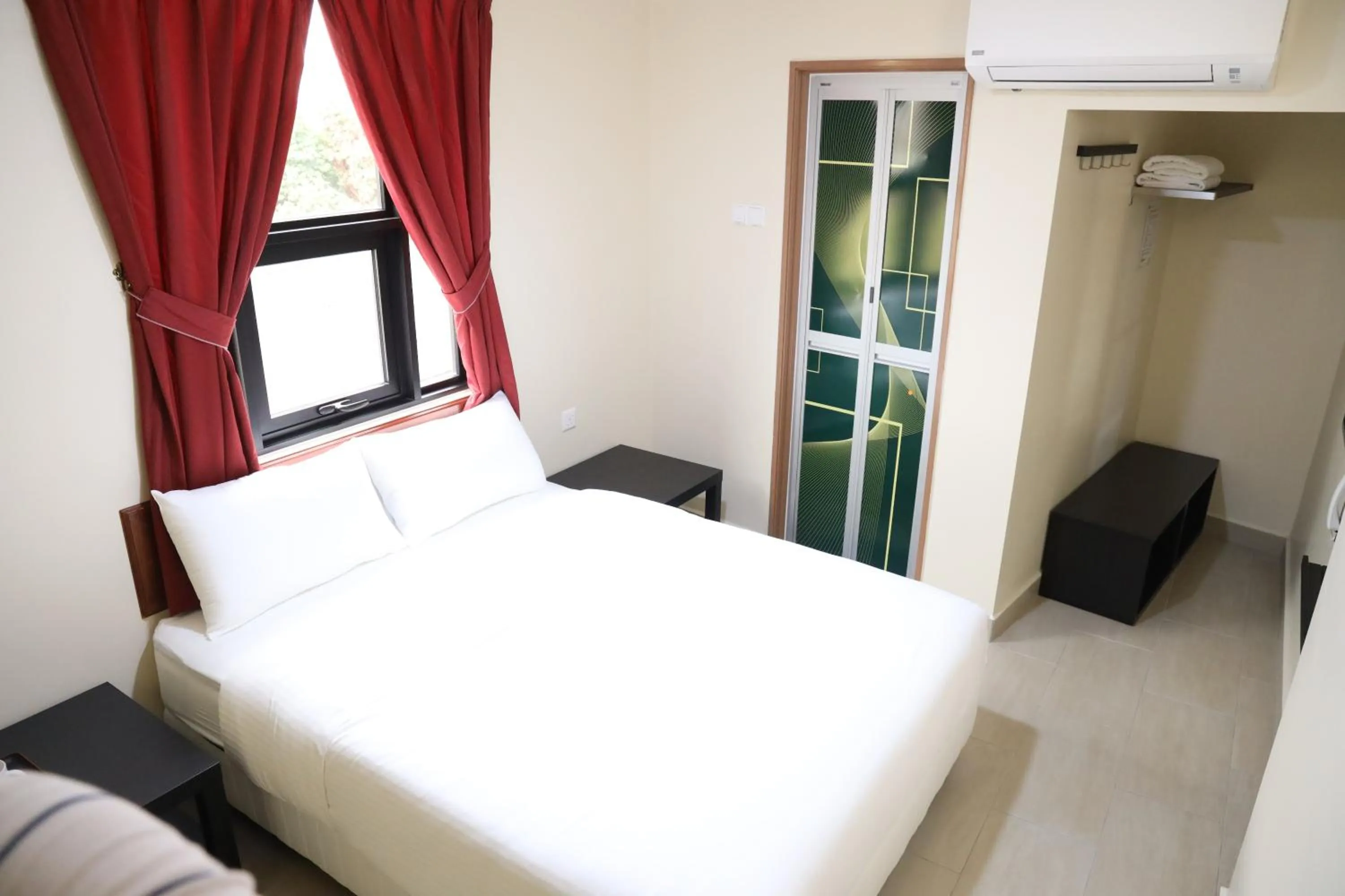 Bedroom, Bed in Capital O 90897 Island City Hotel