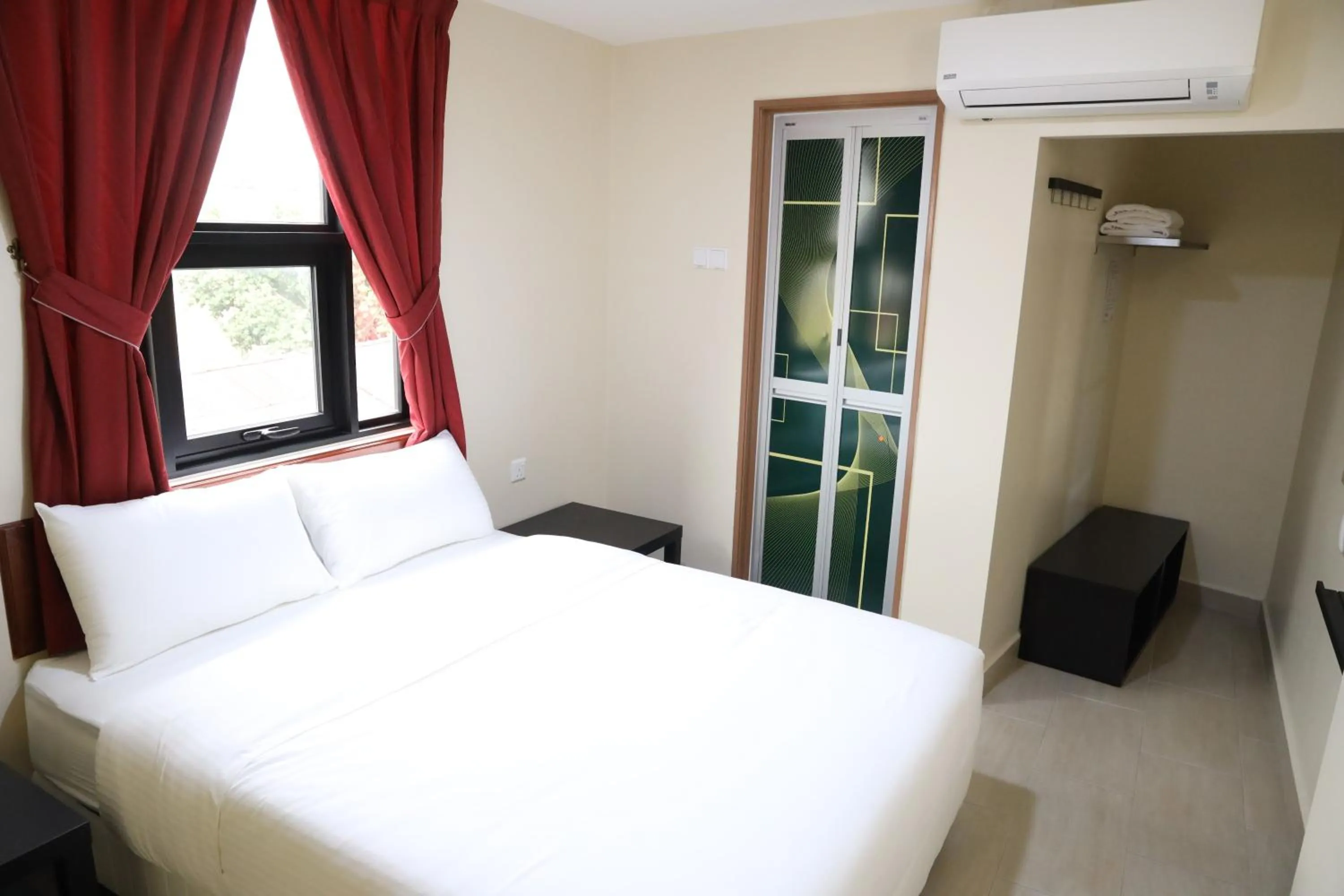 Bedroom, Bed in Capital O 90897 Island City Hotel