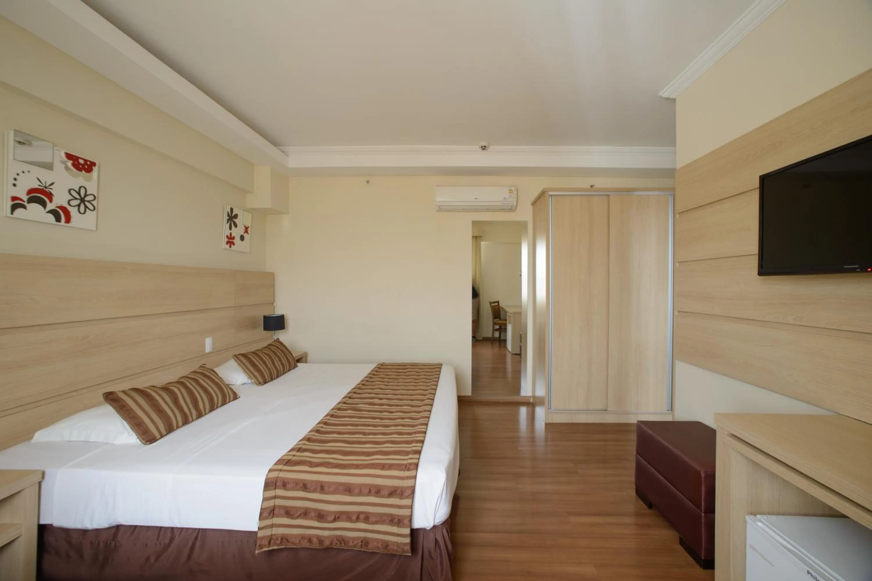 TV and multimedia, Bed in Faro Hotel Atibaia