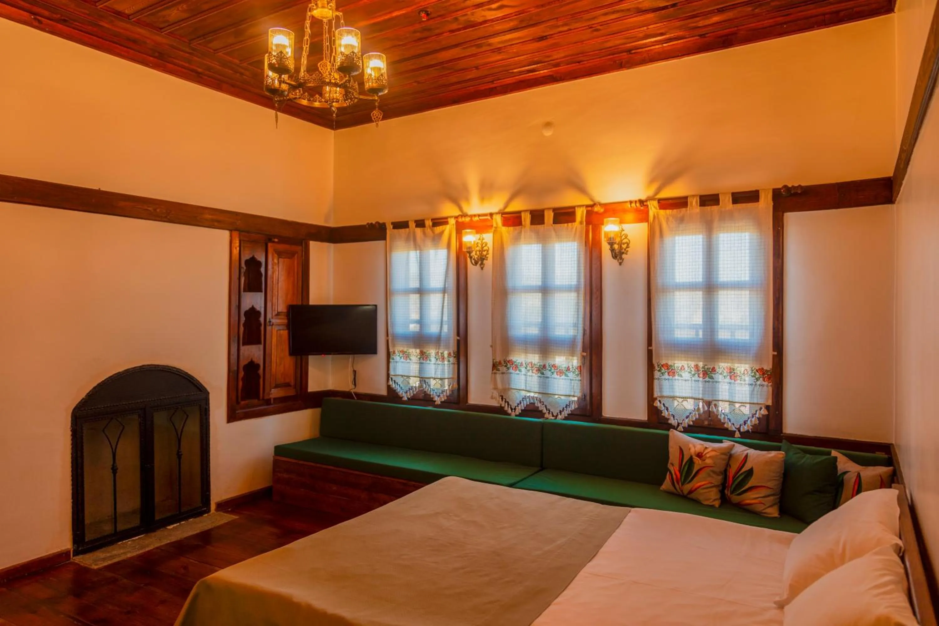 Bed in Saffronia1900 Butik Otel