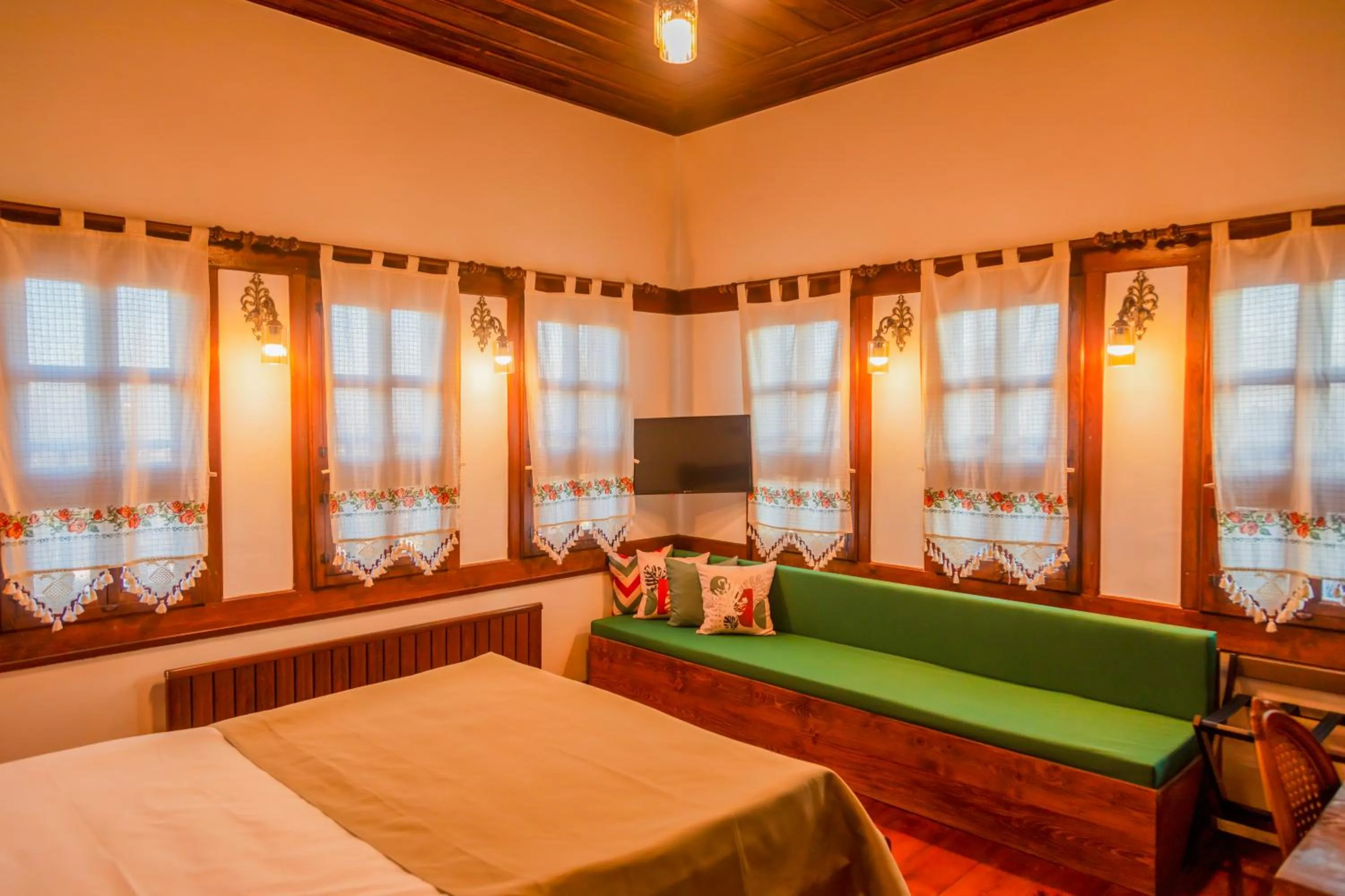 Bed in Saffronia1900 Butik Otel