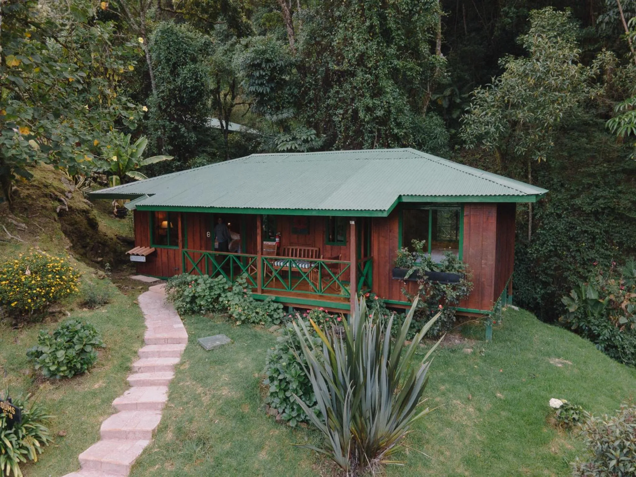 Property building in Trogon Lodge