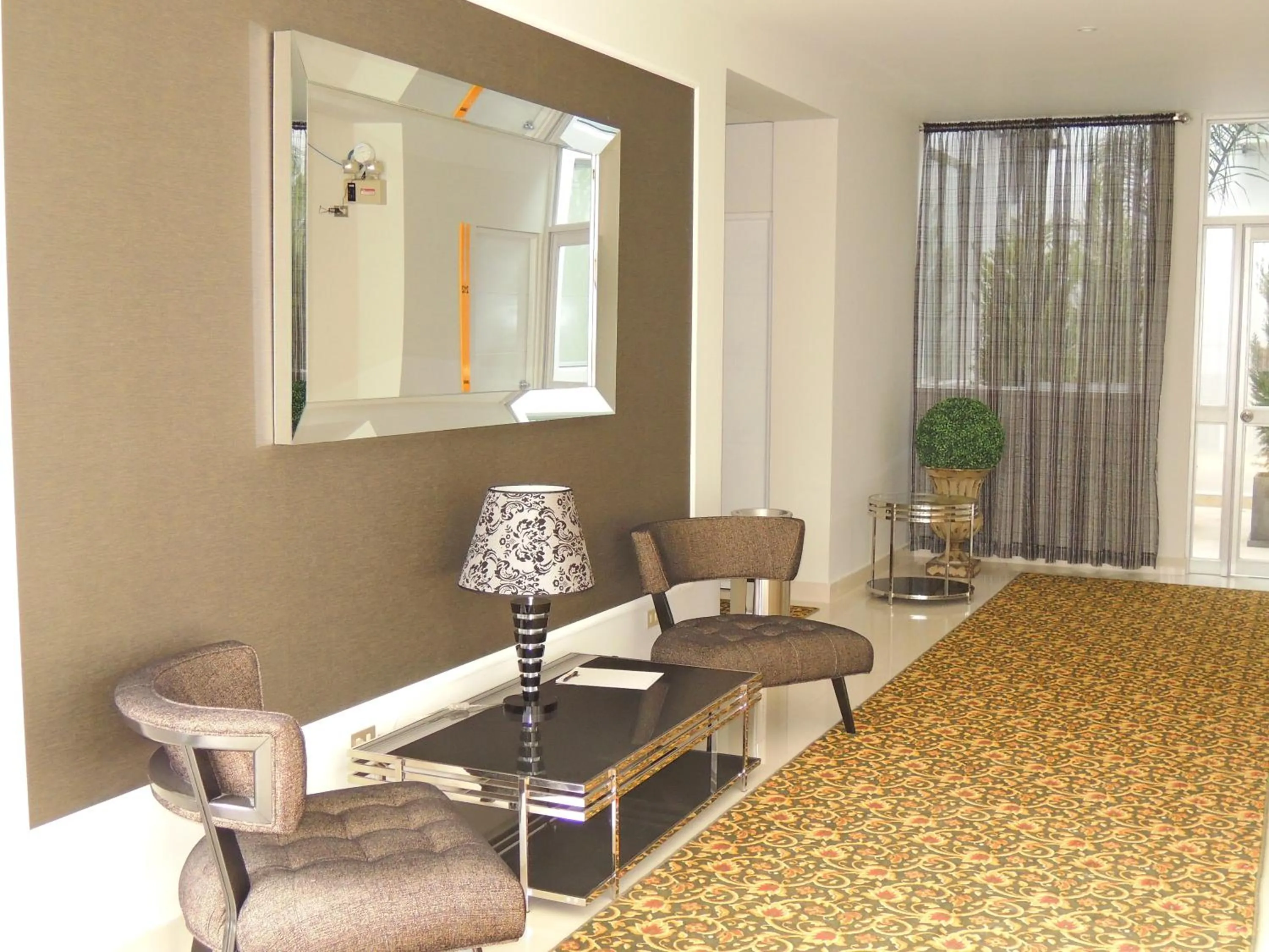 Photo of the whole room in LimaQ Hotel