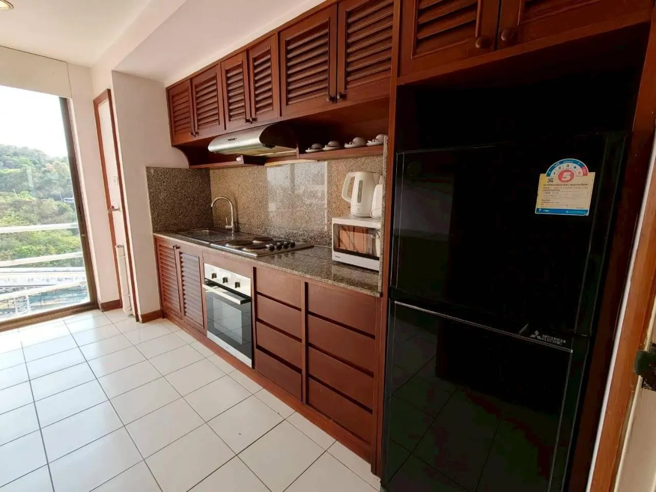 Kitchen or kitchenette in The Monaco Residence