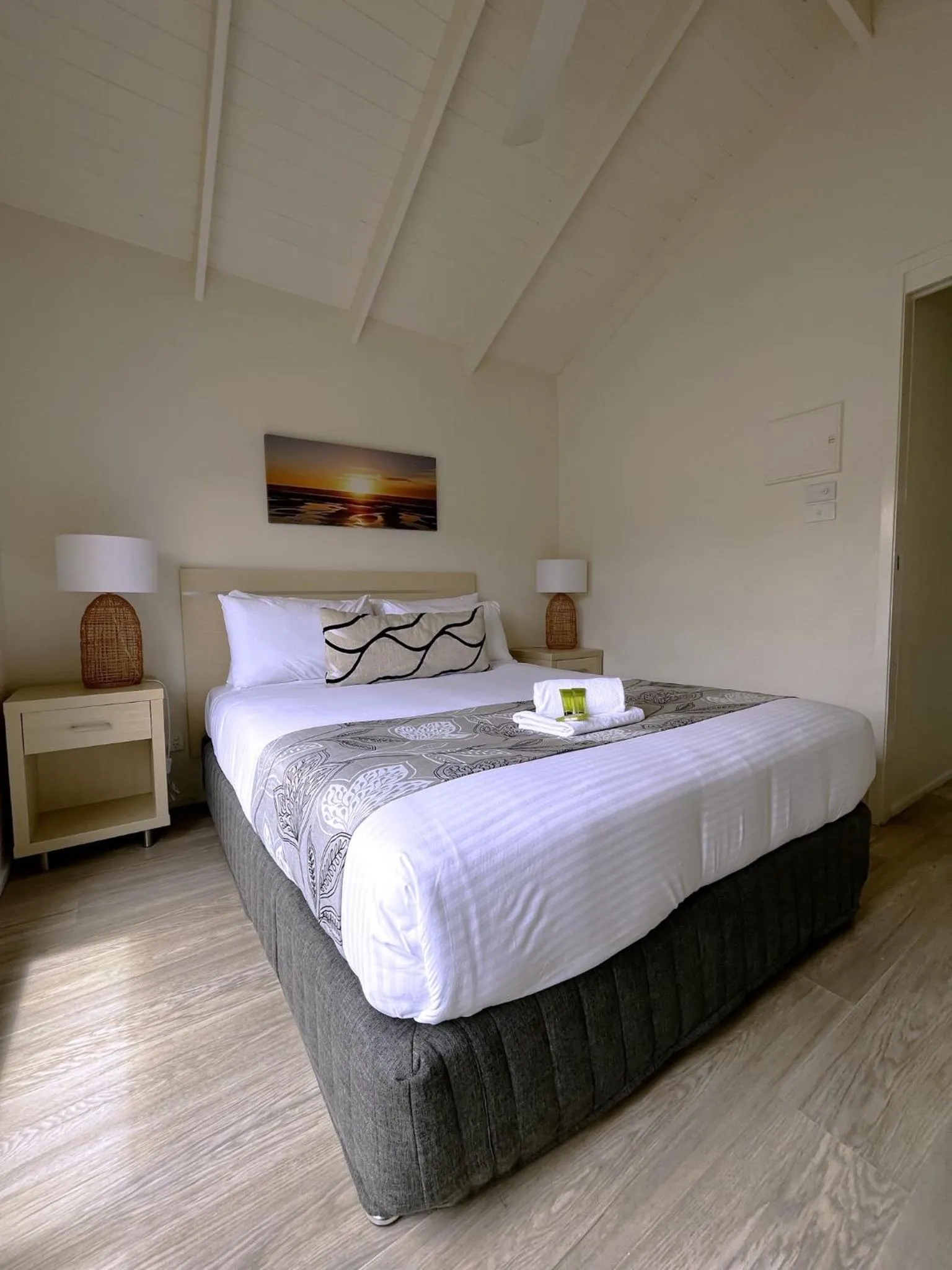 Bedroom, Bed in Shelly Beach Holiday Park