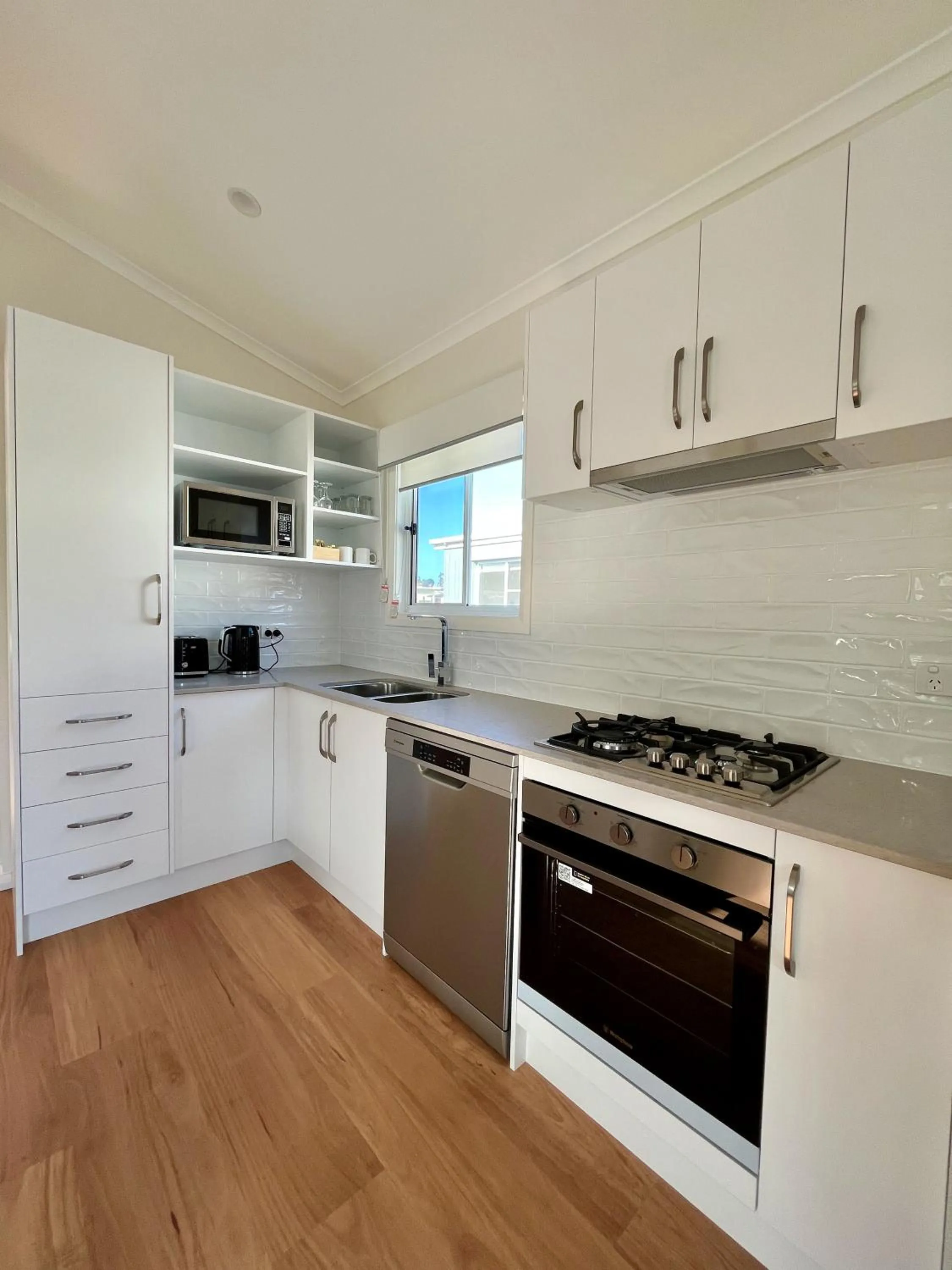 Kitchen or kitchenette in Shelly Beach Holiday Park