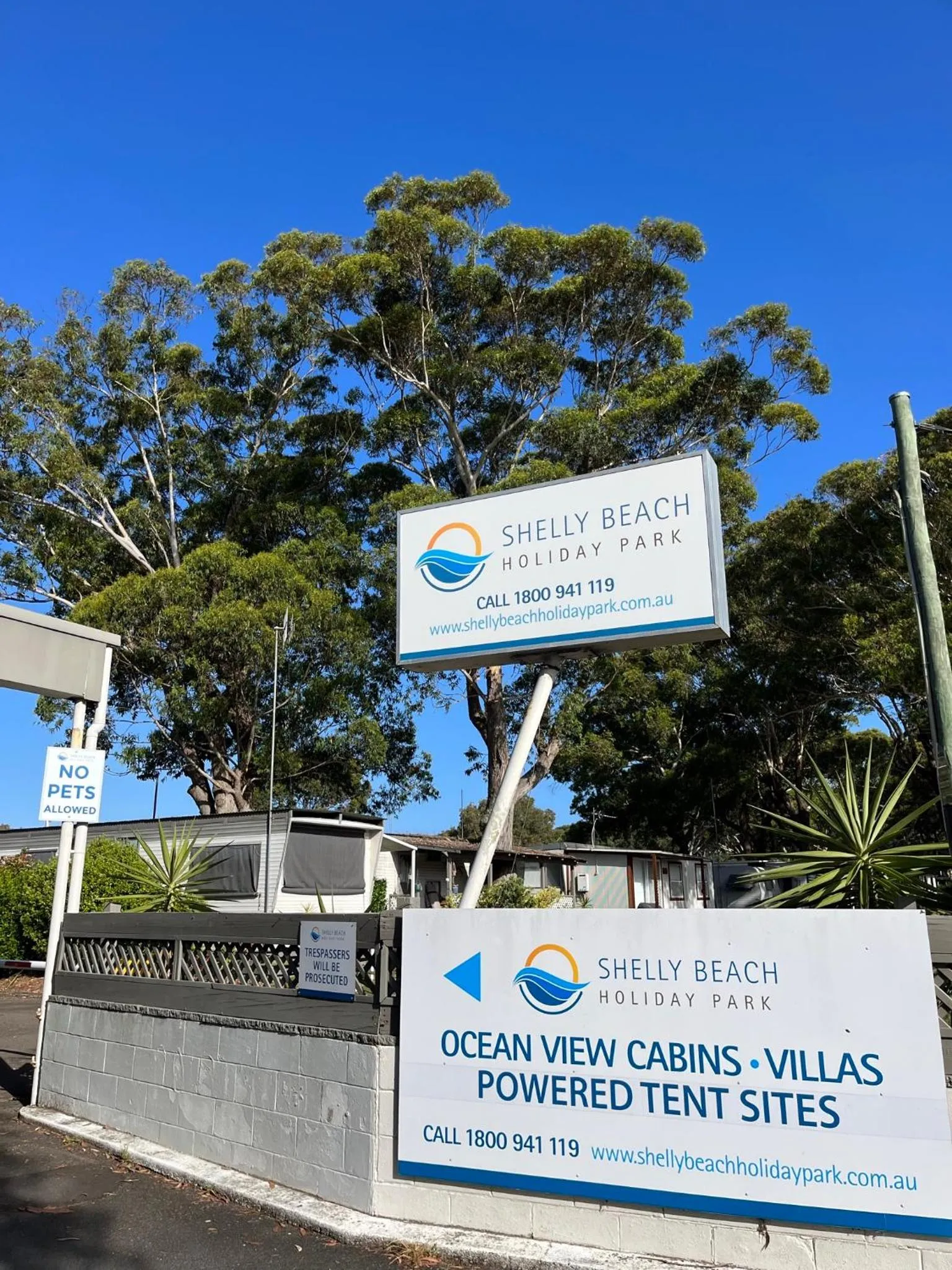 Street view in Shelly Beach Holiday Park