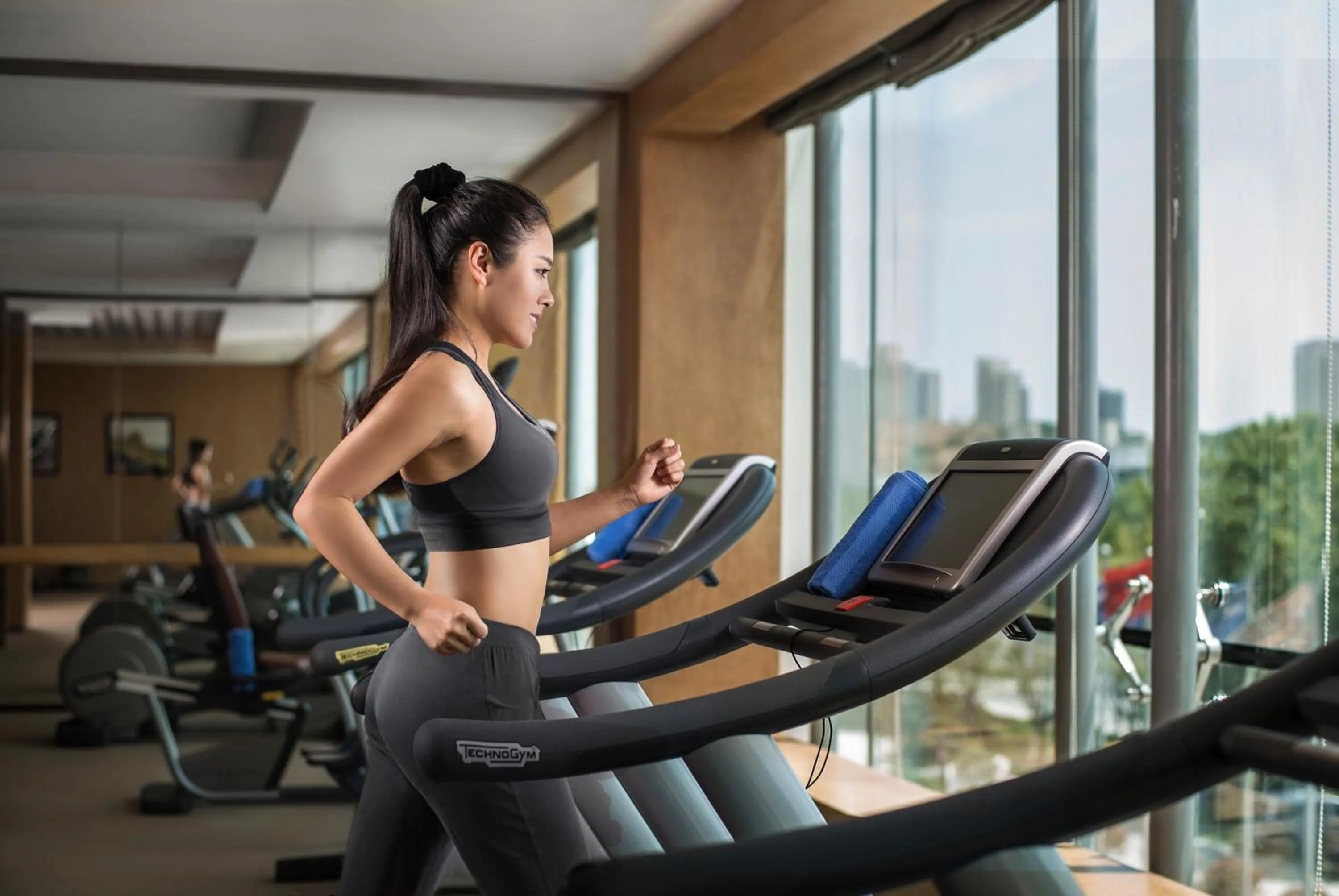 Fitness centre/facilities in Kangda Howard Johnson Hotel Qingdao