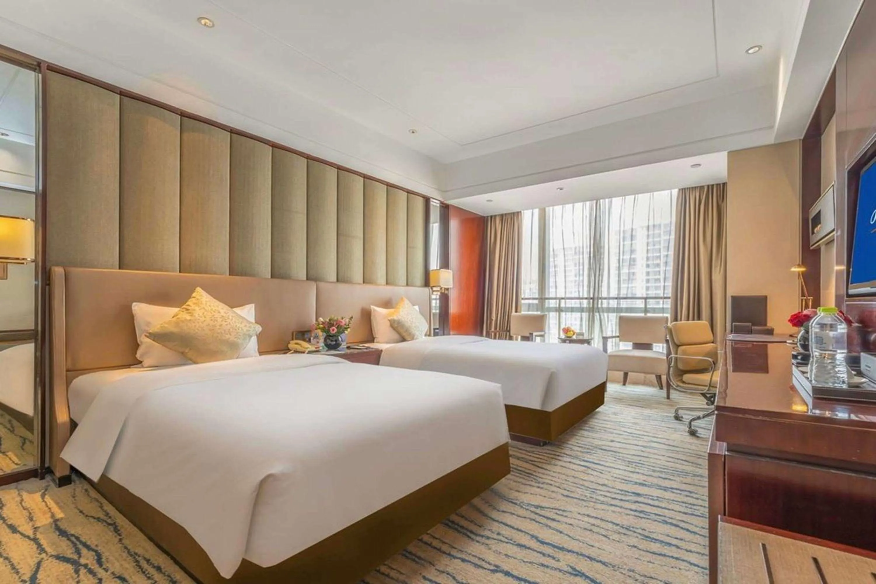 Photo of the whole room in Kangda Howard Johnson Hotel Qingdao