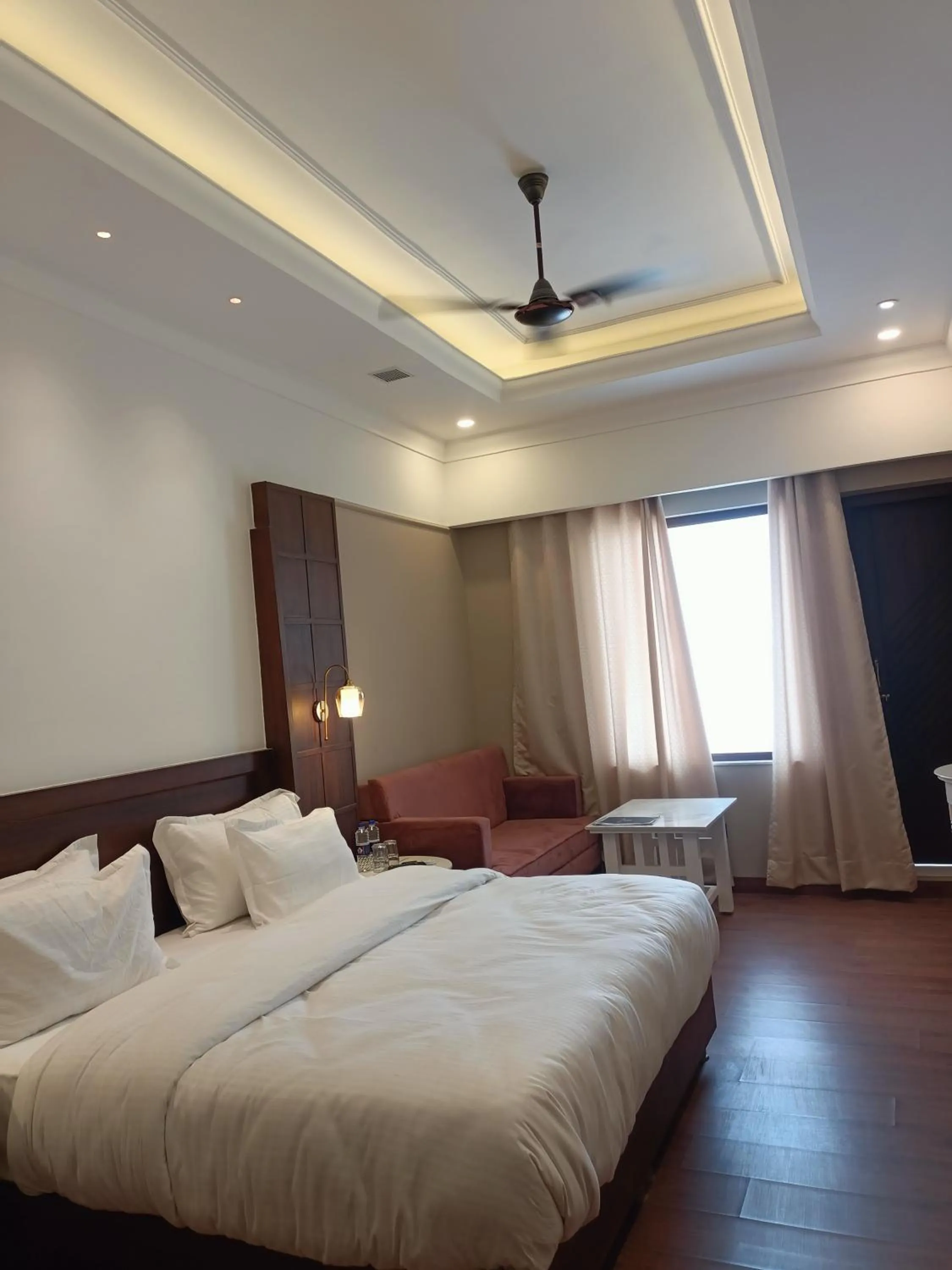 Bed in Hotel ND Manor