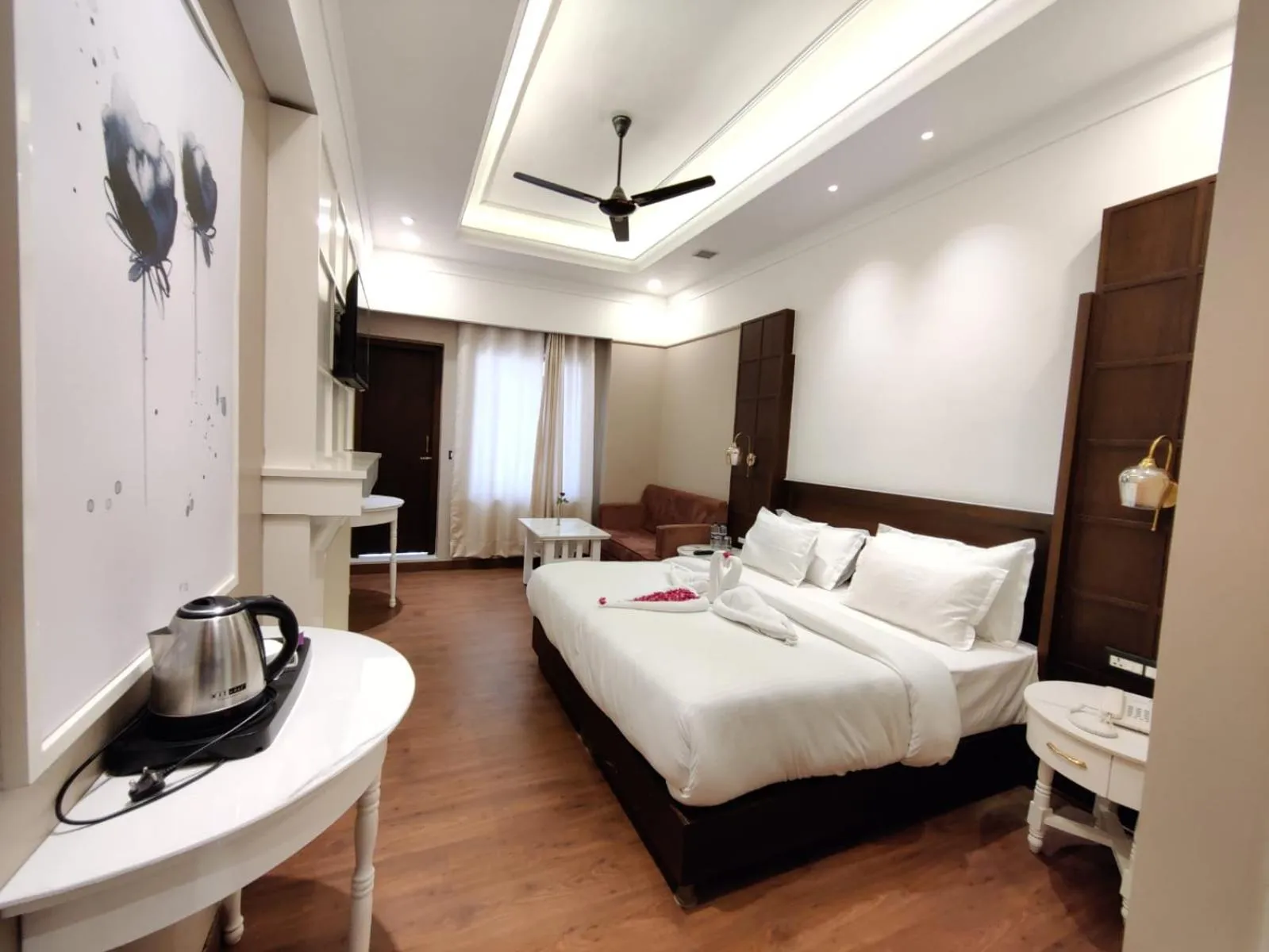 Bedroom, Bed in Hotel ND Manor