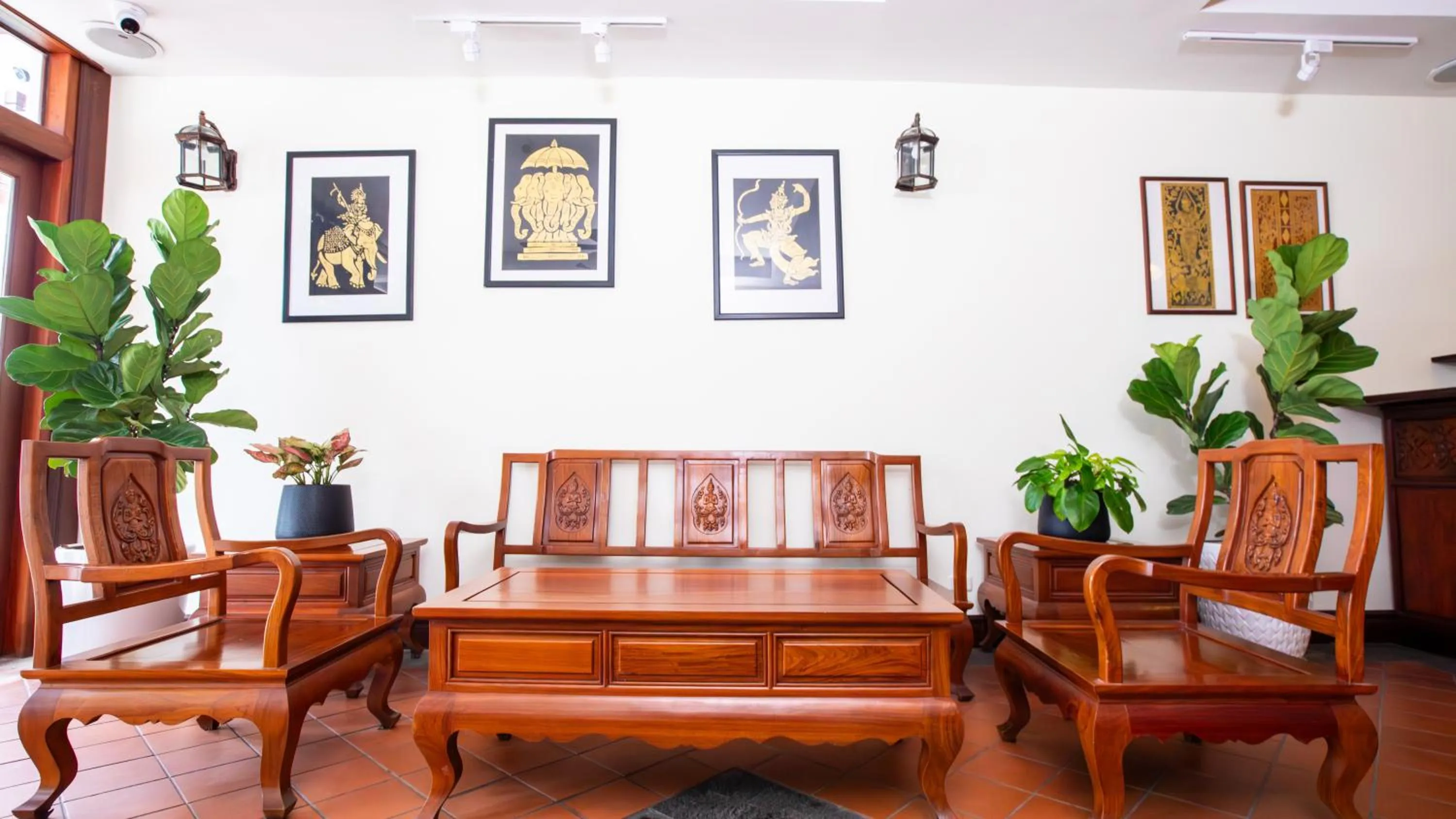 Seating area in Phongsavath Boutique Hotel