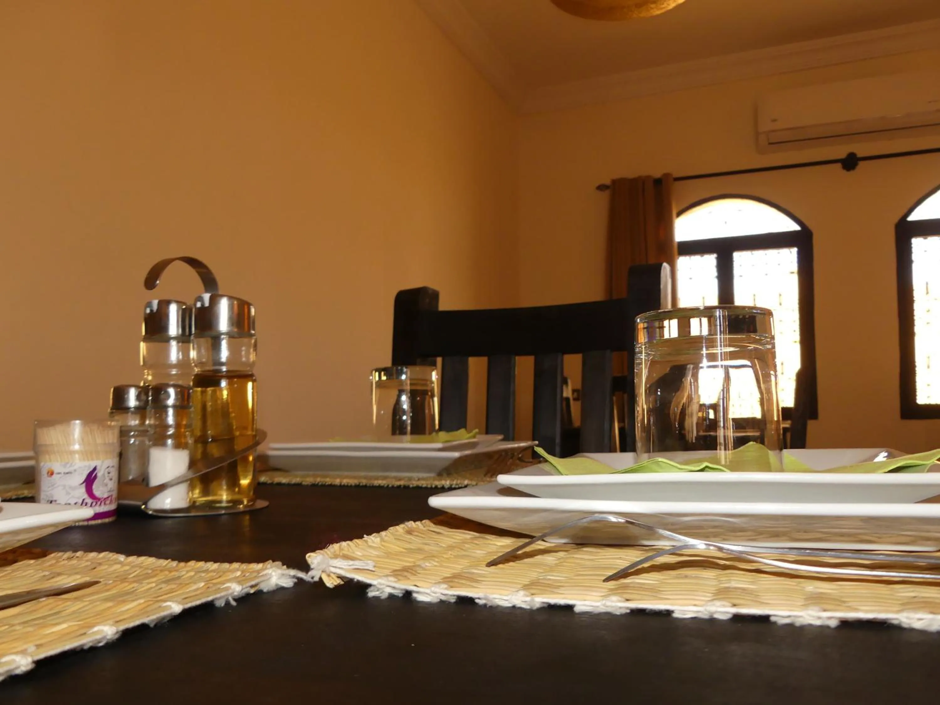 Restaurant/places to eat in Riad La Luna