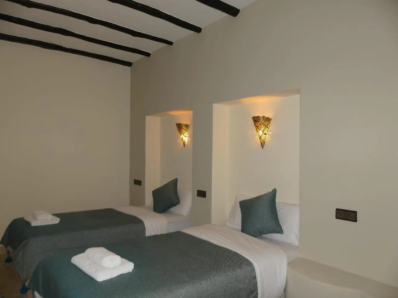 Bedroom, Bed in Riad La Luna