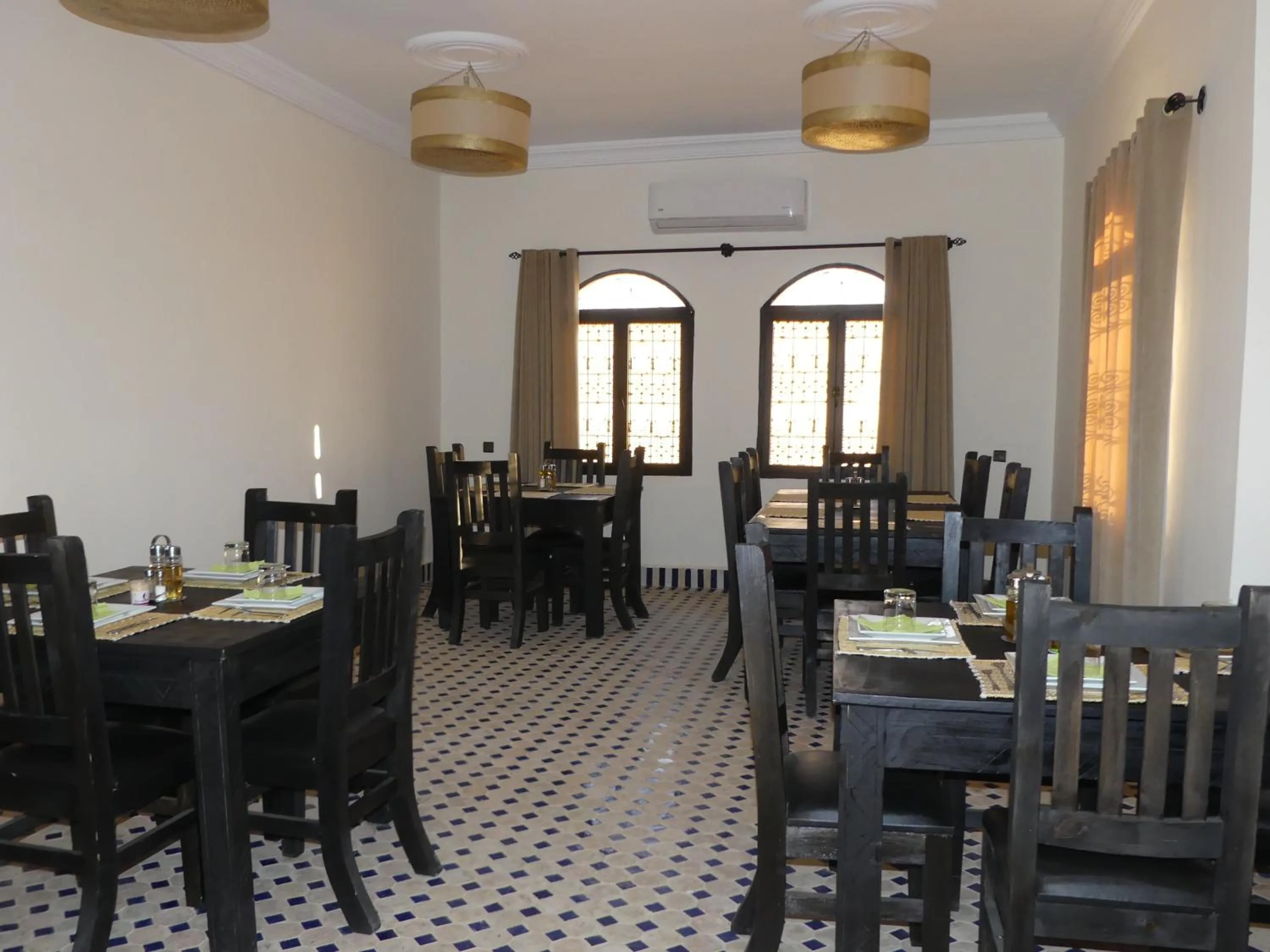 Restaurant/places to eat in Riad La Luna
