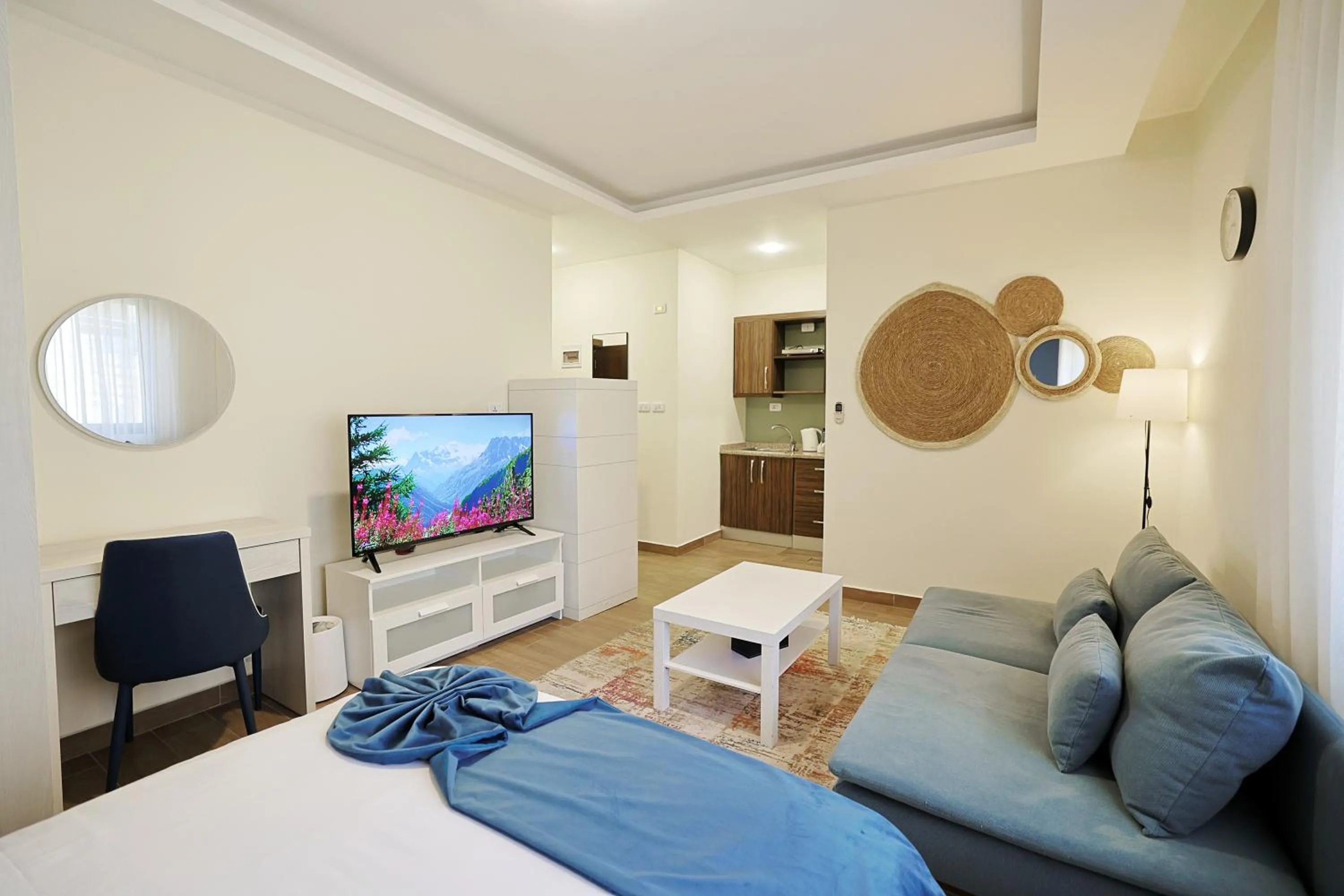 TV and multimedia, Bed in 46 Serviced Apartments