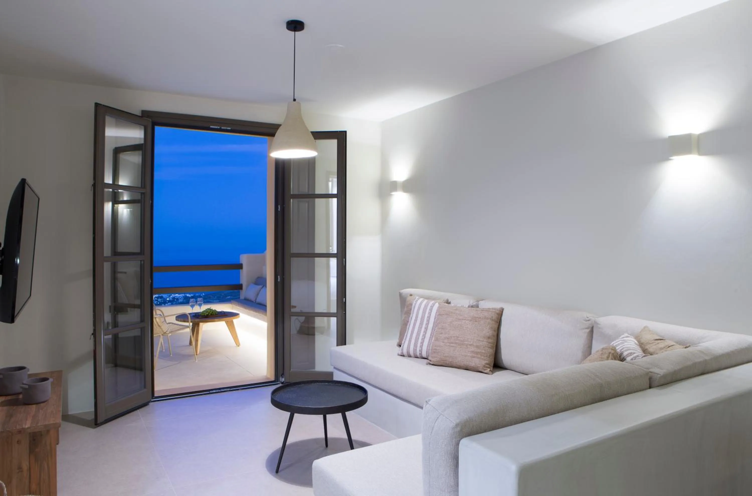 Night in Elessa Hotel