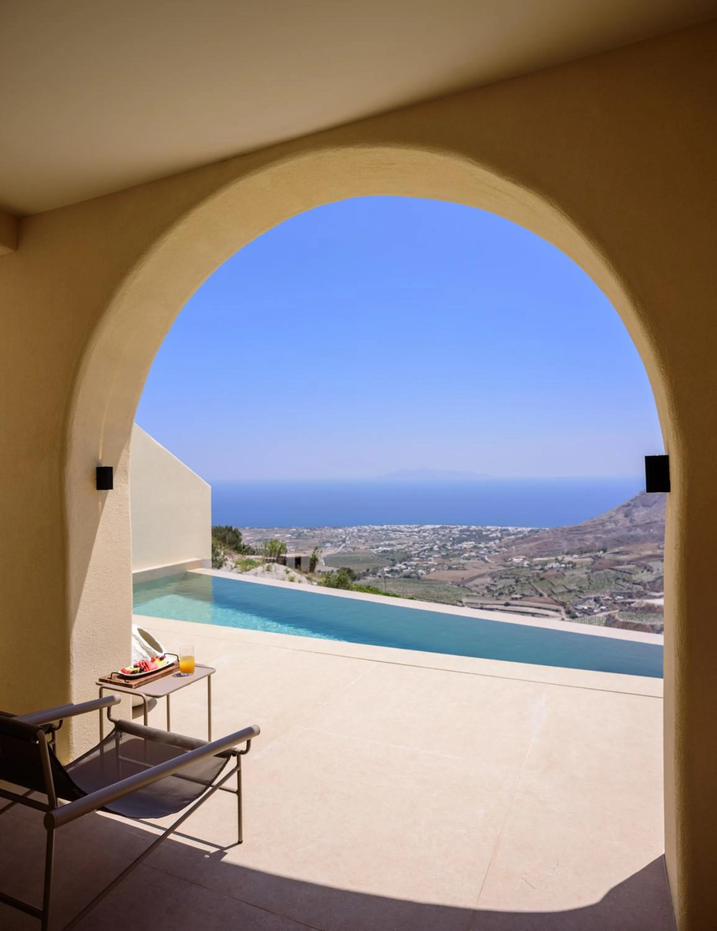 Seating area in Elessa Hotel