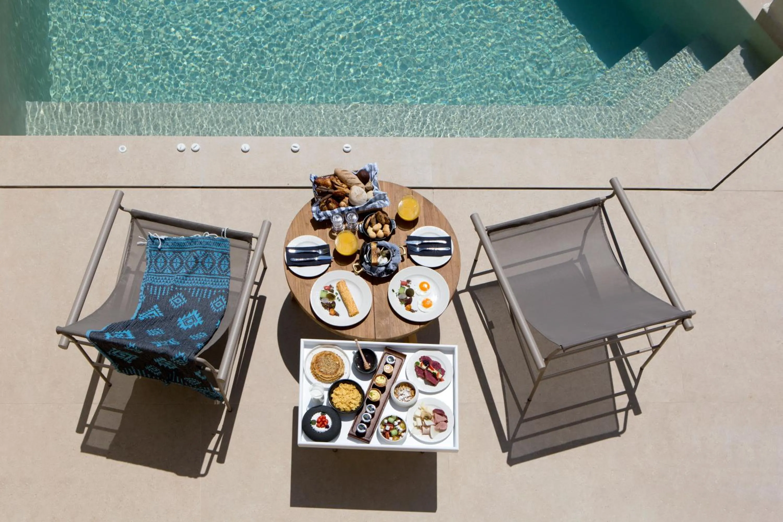 Pool view in Elessa Hotel
