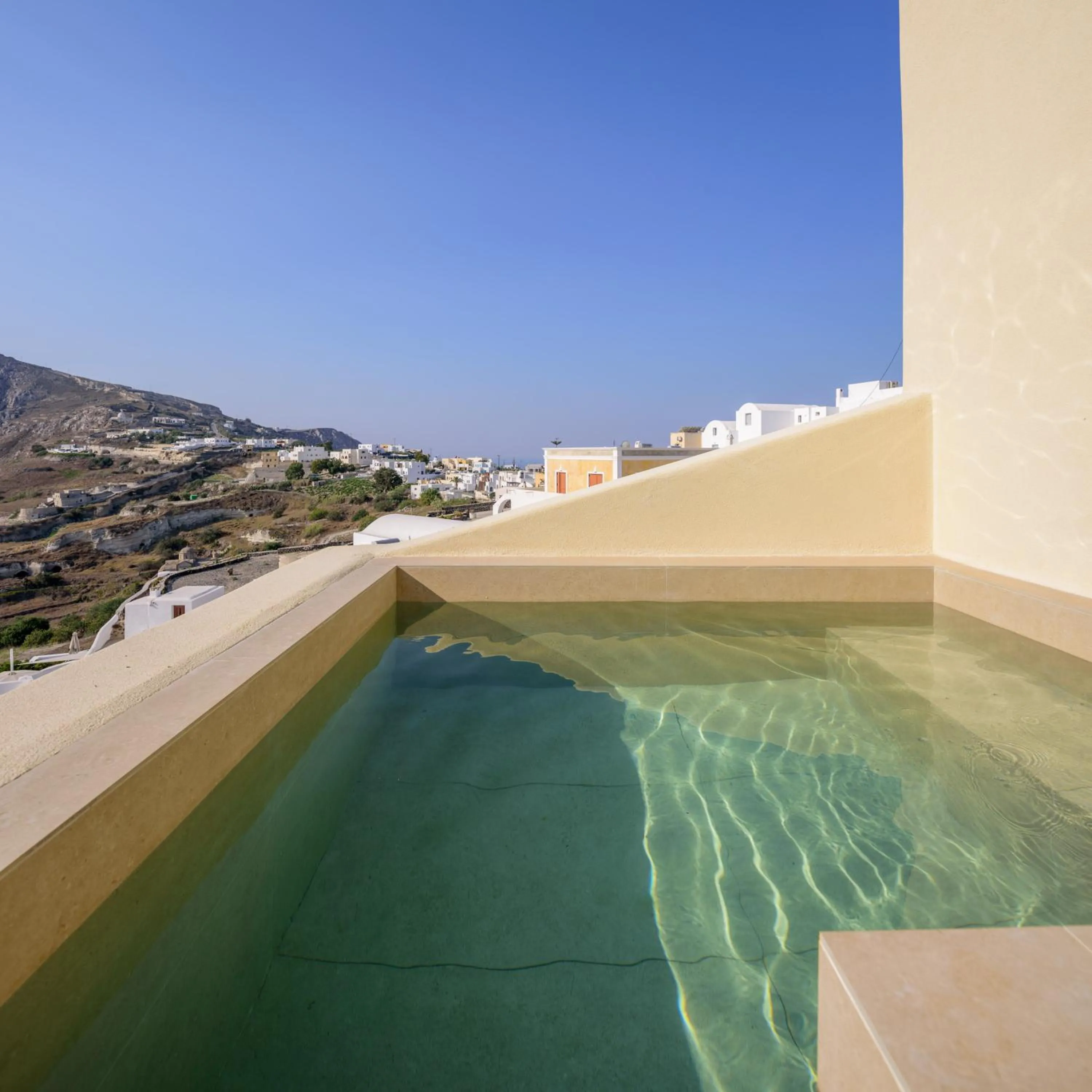 Property building in Elessa Hotel