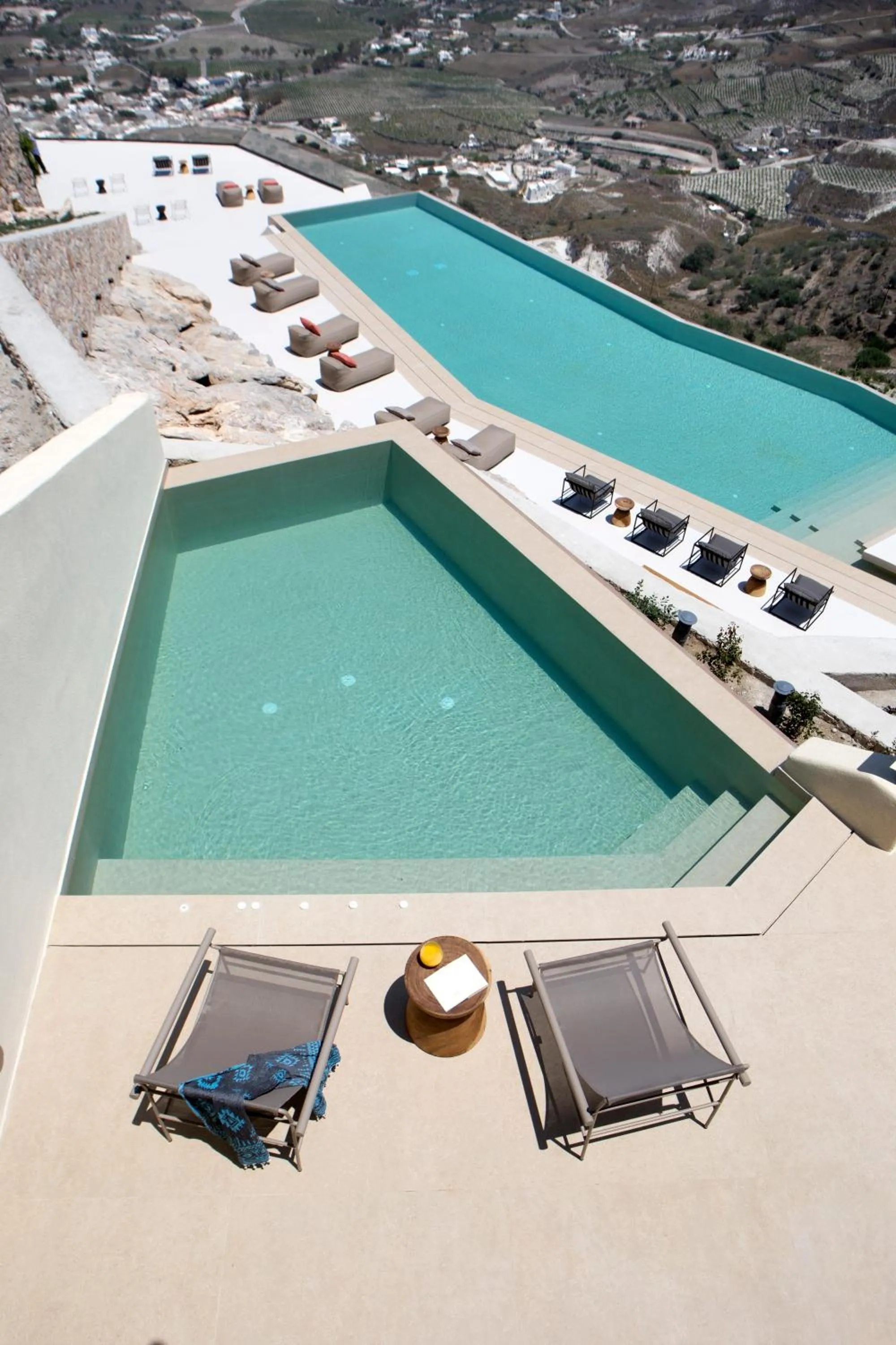 Pool view in Elessa Hotel