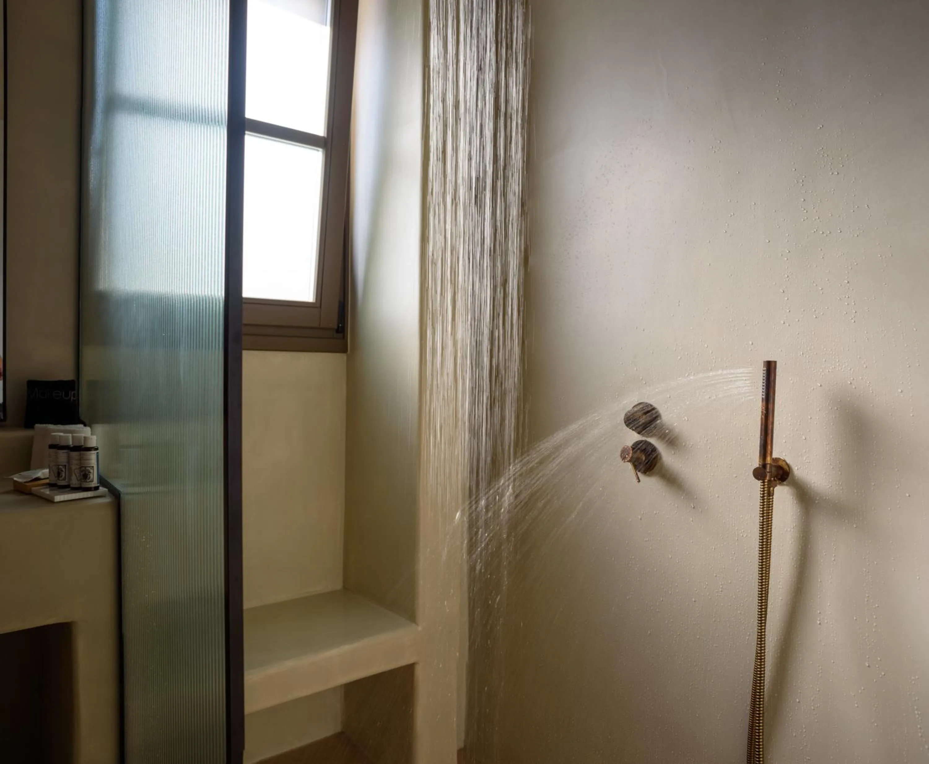 Shower in Elessa Hotel