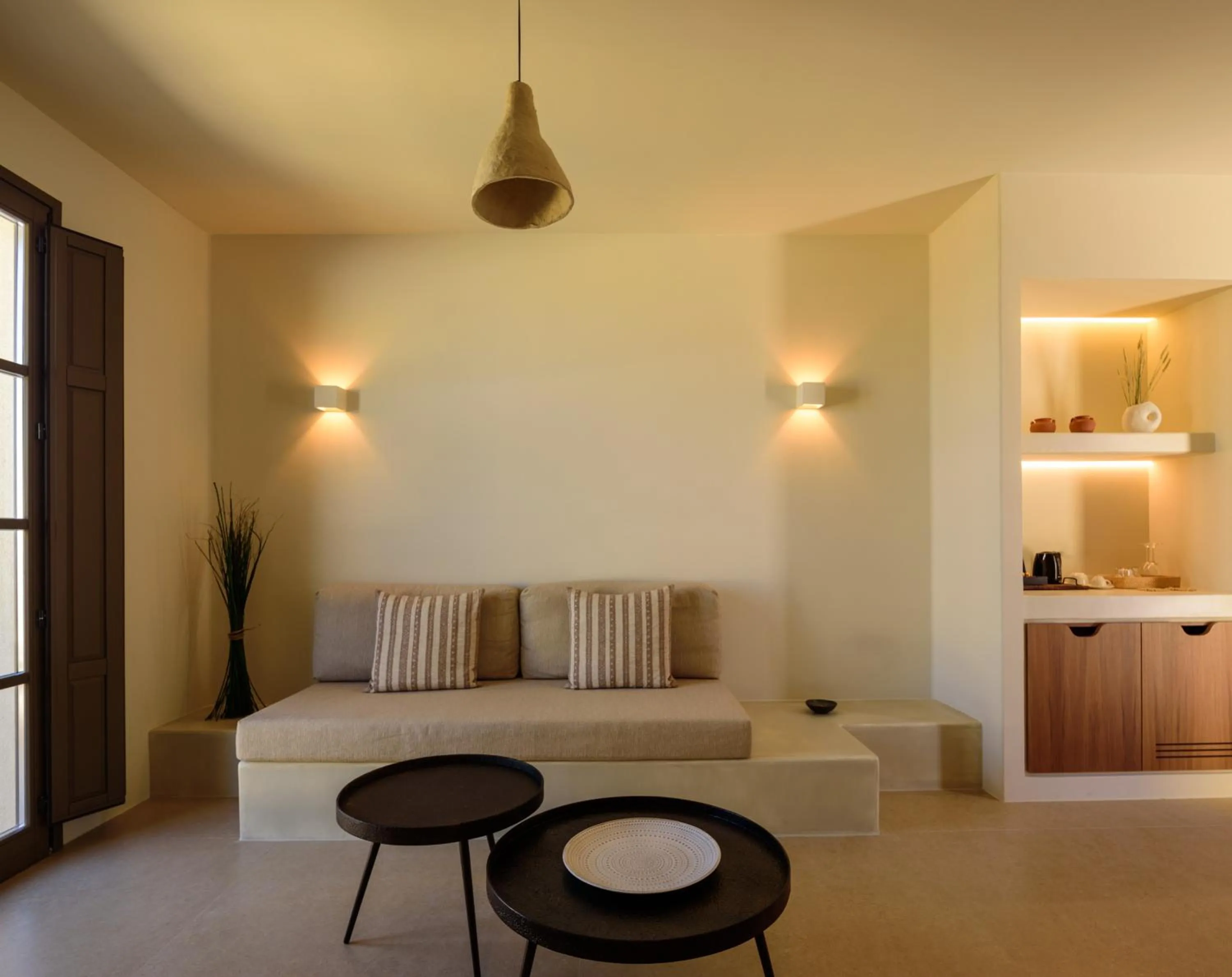 Coffee/tea facilities in Elessa Hotel