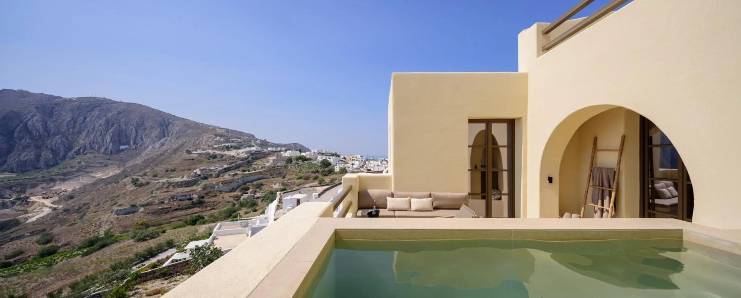 Balcony/Terrace in Elessa Hotel