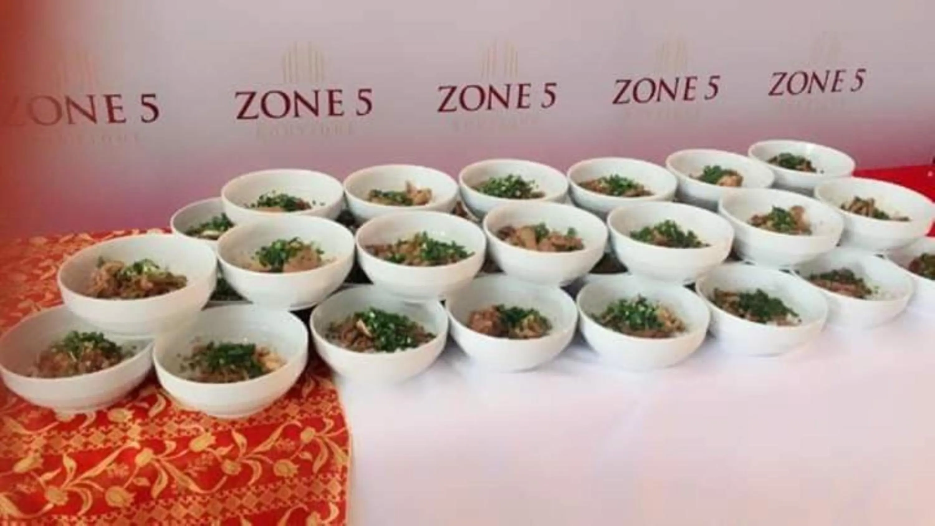 Food and drinks in Zone 5 Boutique Hotel