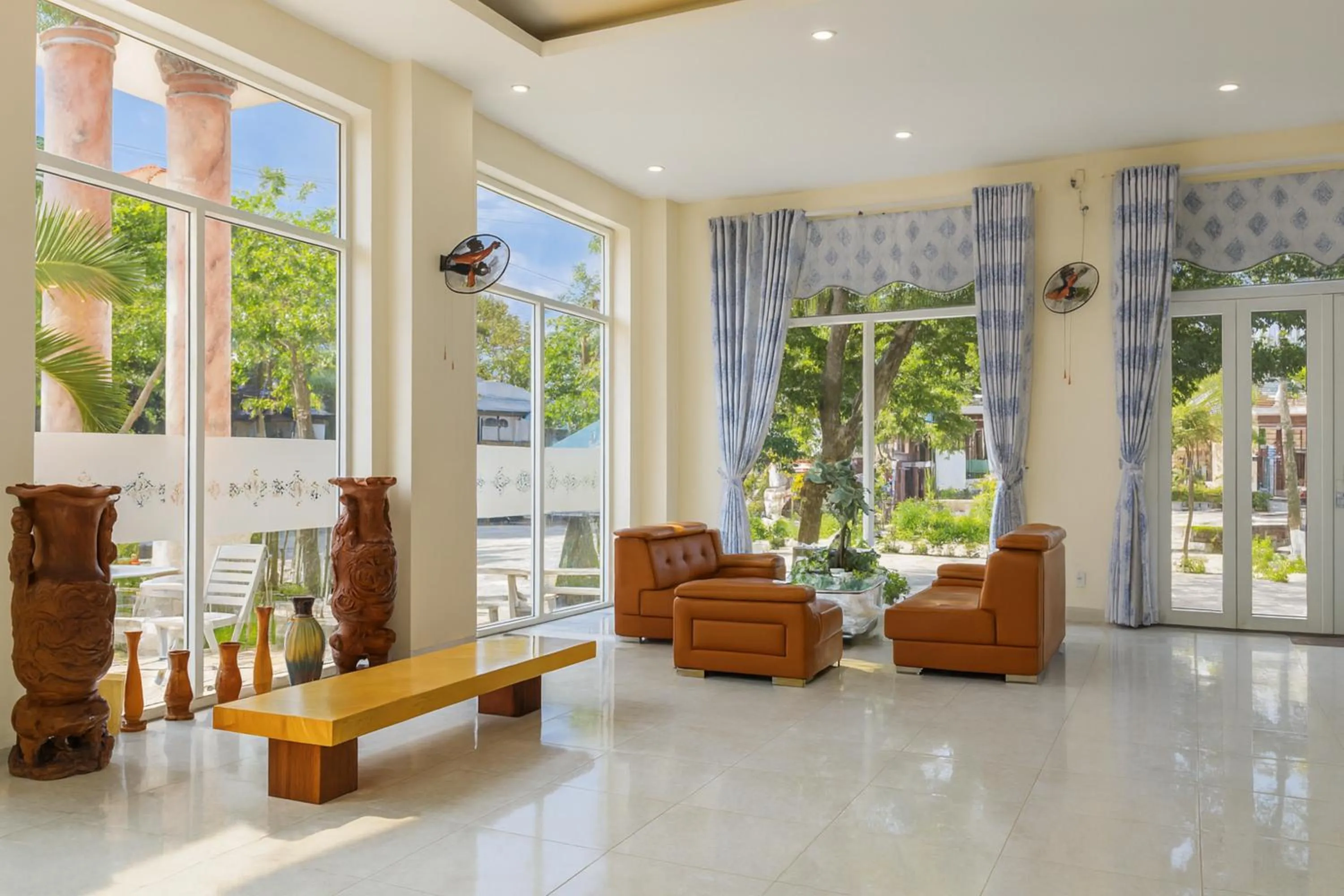 Living room in Zone 5 Boutique Hotel