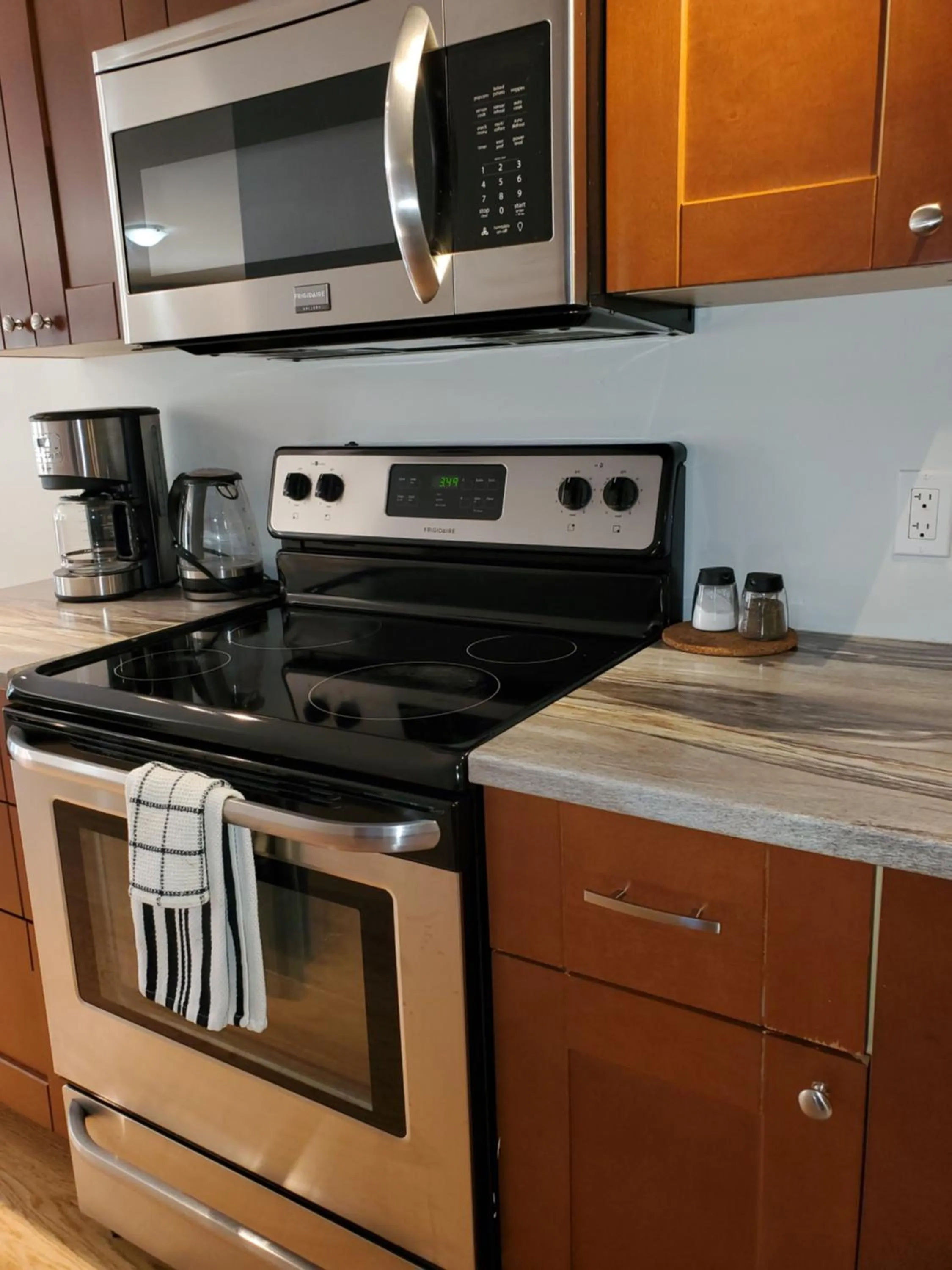 Coffee/tea facilities in Cribs on the Hill