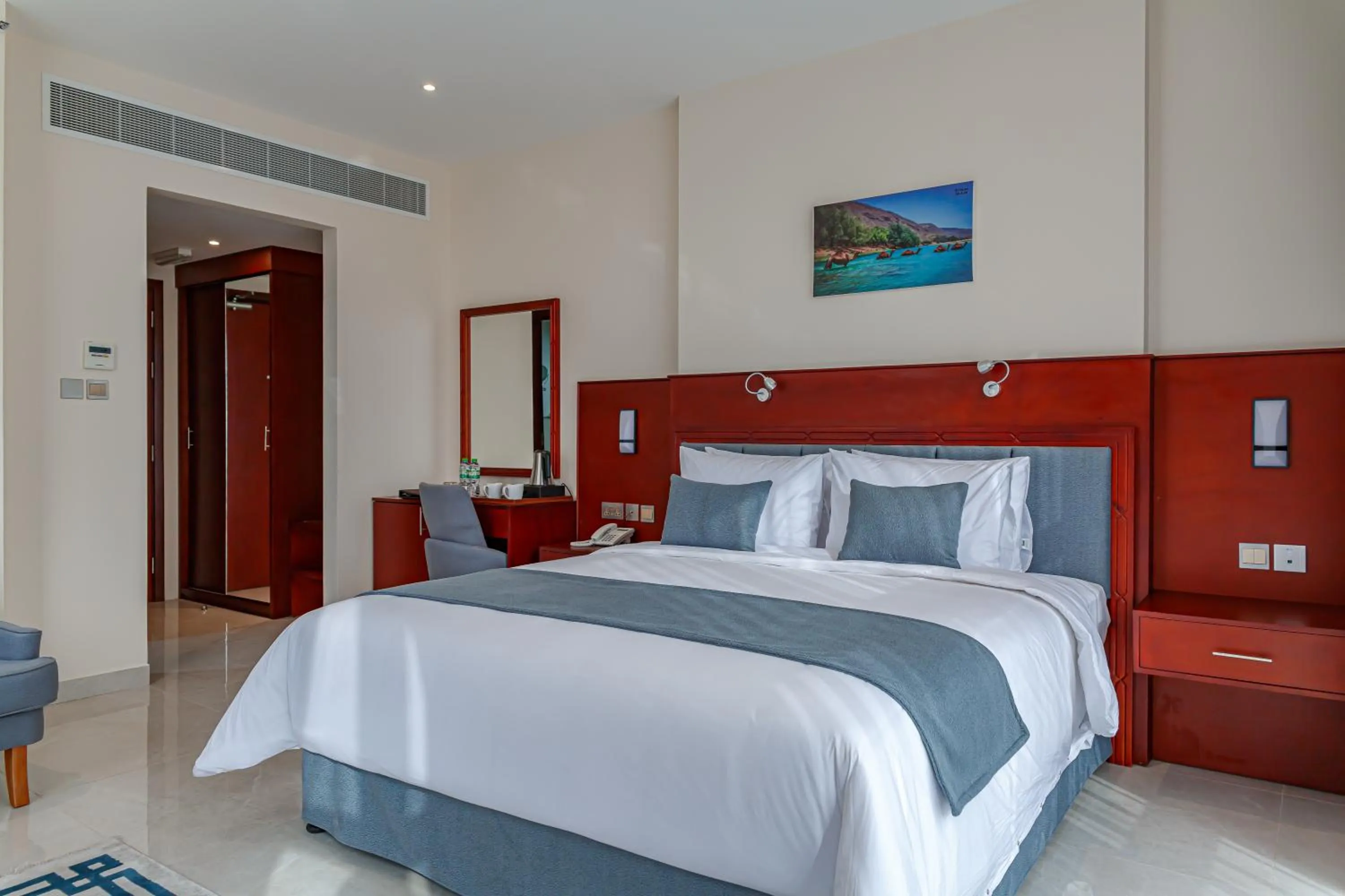 Bed in Salalah International Hotel