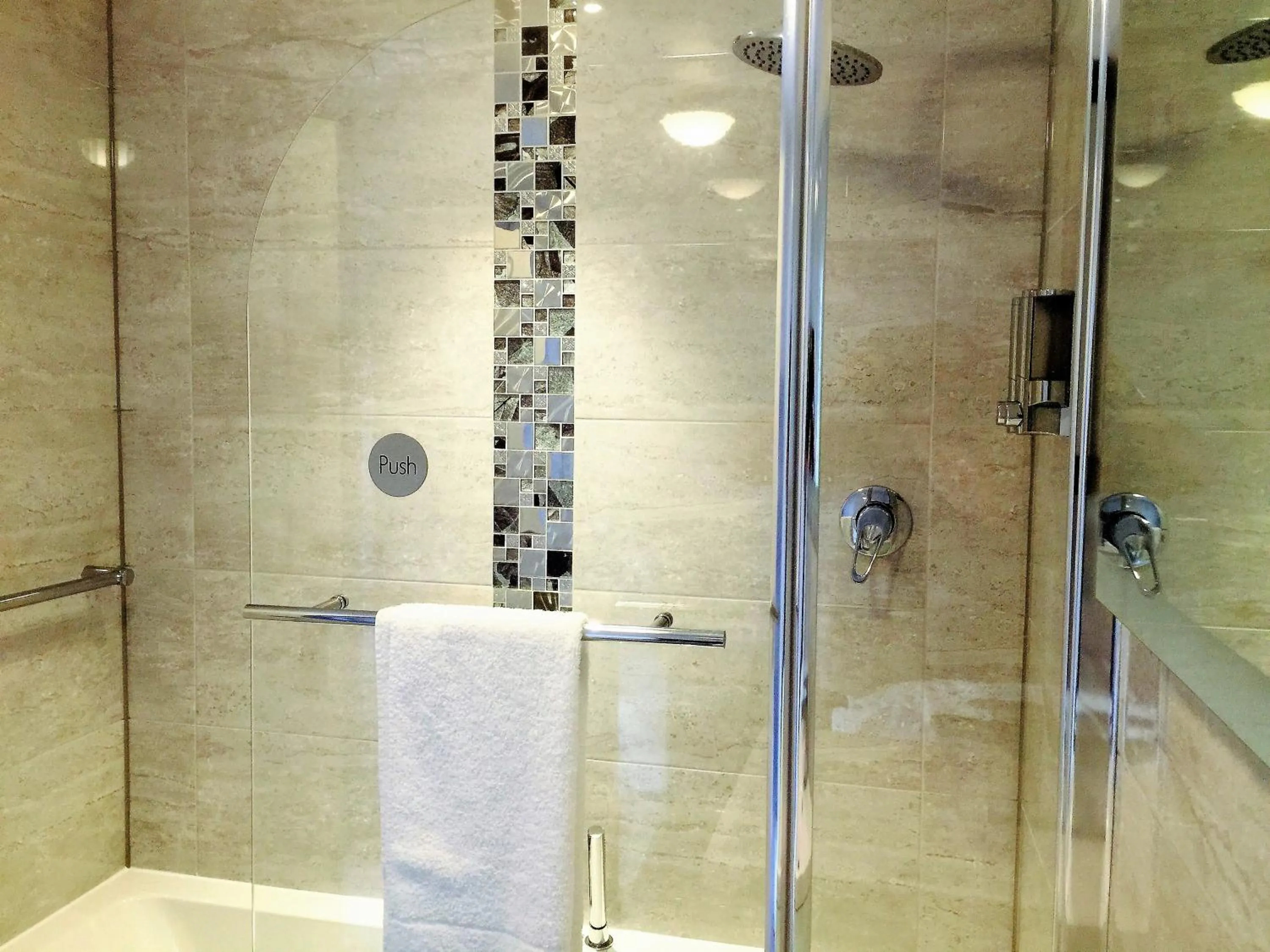 Bathroom in Ilfracombe House Hotel - near Cliffs Pavilion