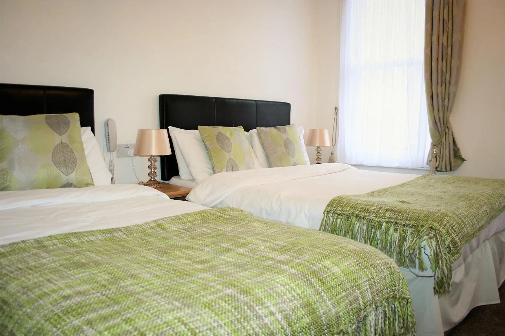 Bedroom, Bed in Ilfracombe House Hotel - near Cliffs Pavilion