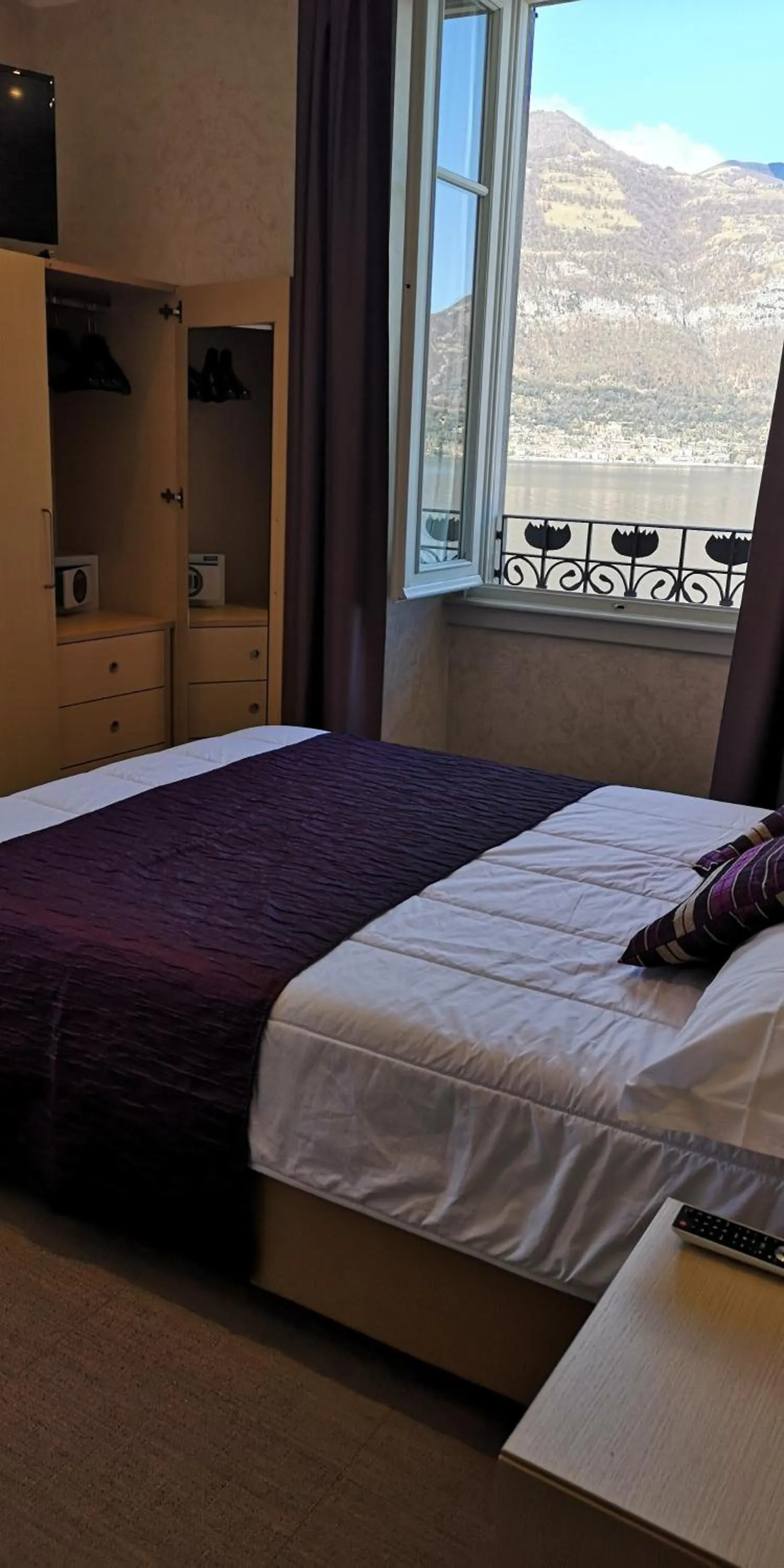 Photo of the whole room, Bed in Hotel Helvetia