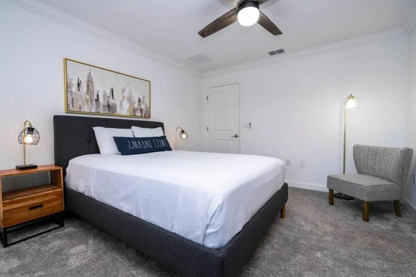 Bed in Splendid 5Bd Close to Disney at Storey Lake 4251