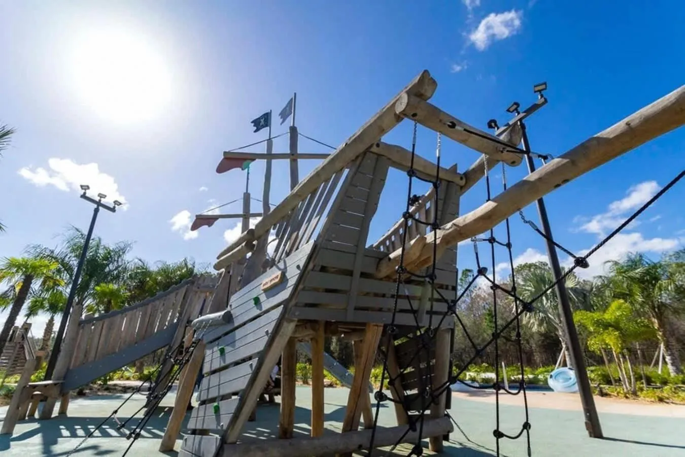 Splendid 5Bd Close to Disney at Storey Lake 4251