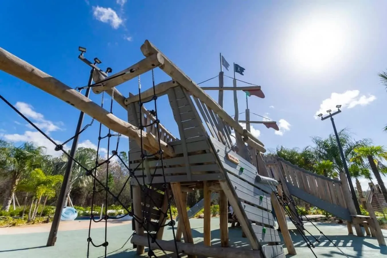 Gorgeous 4 Bd w Pool at Storey Lake Resort 4277