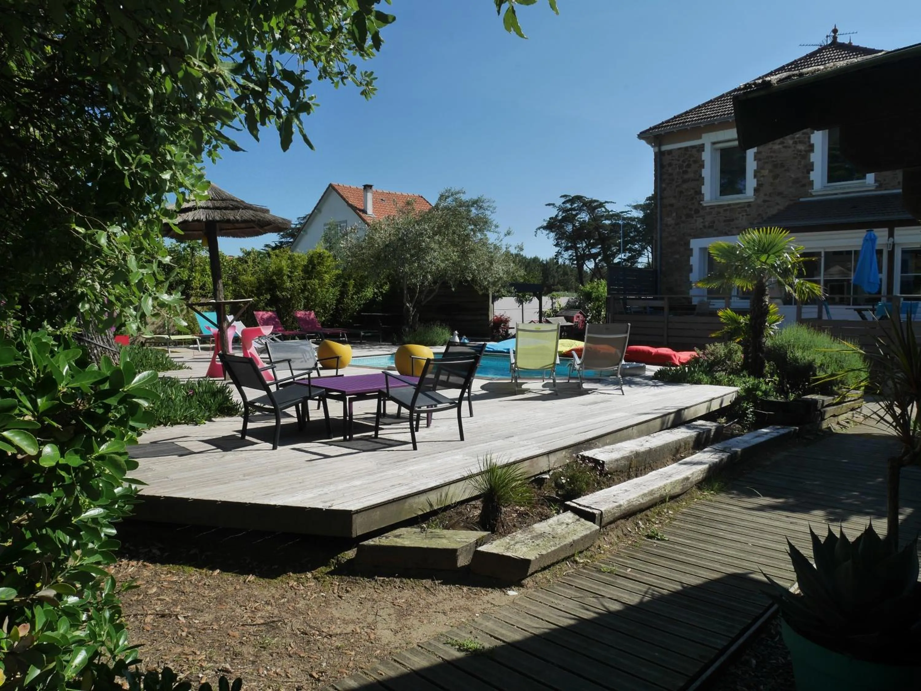 Patio in Le Gage location de vacance à la semaine