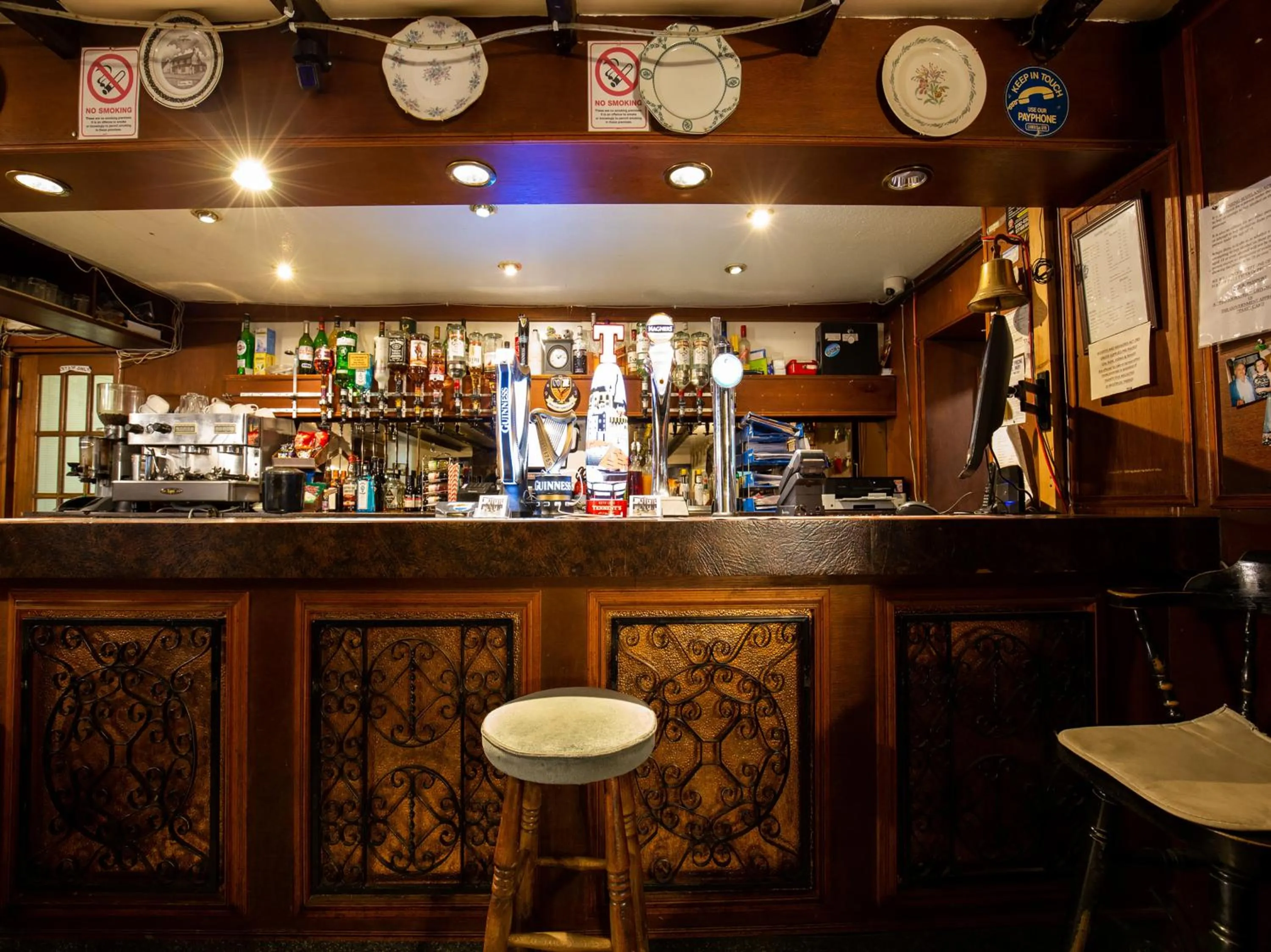 Lounge or bar in Longforgan Coaching Inn