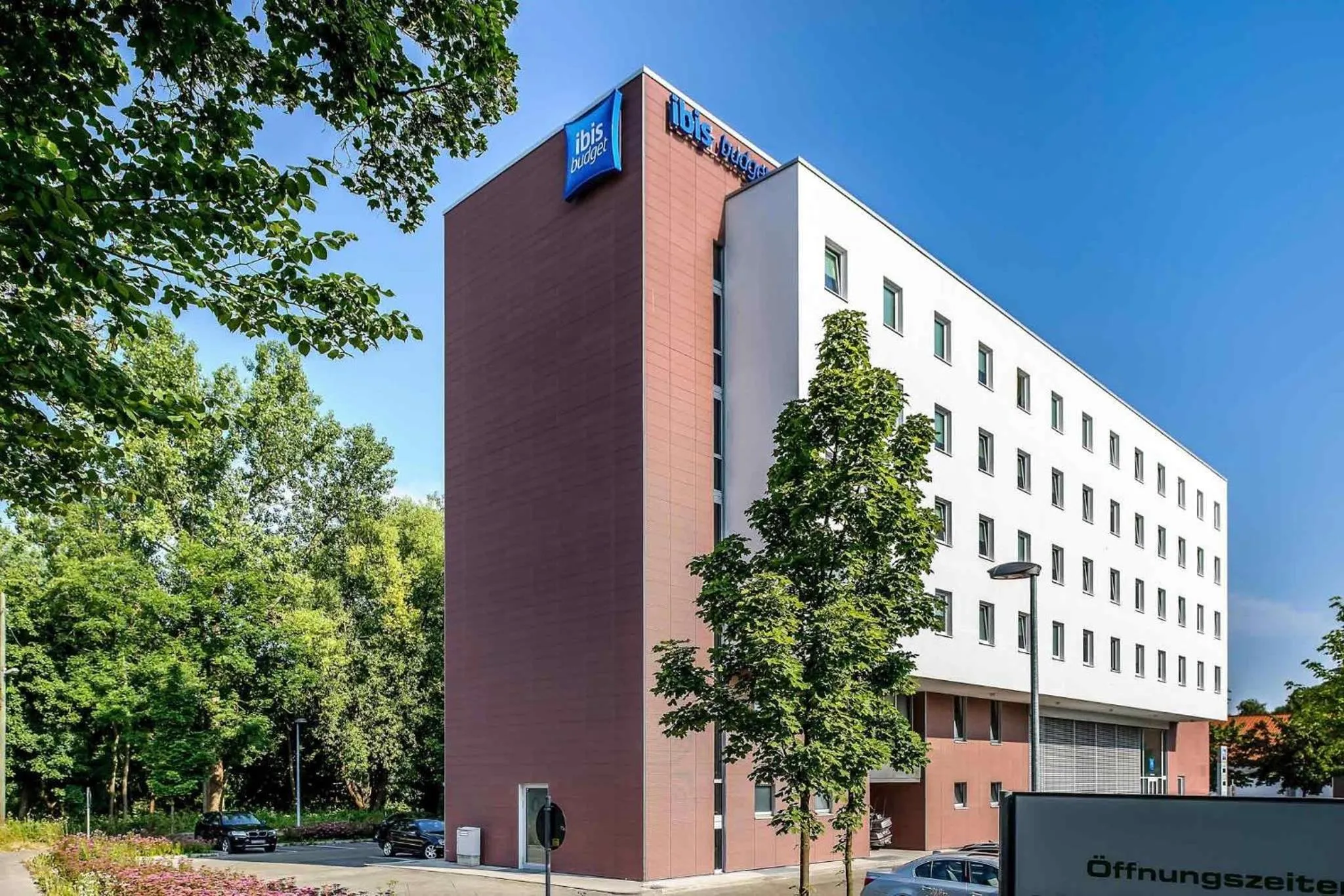 Property building in ibis budget Augsburg City