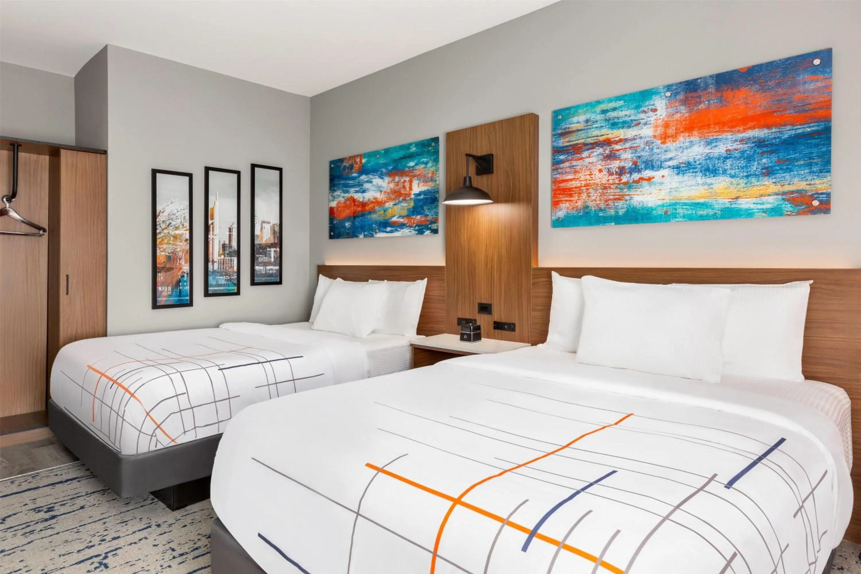 Photo of the whole room, Bed in Hawthorn Extended Stay by Wyndham Mount Laurel Moorestown