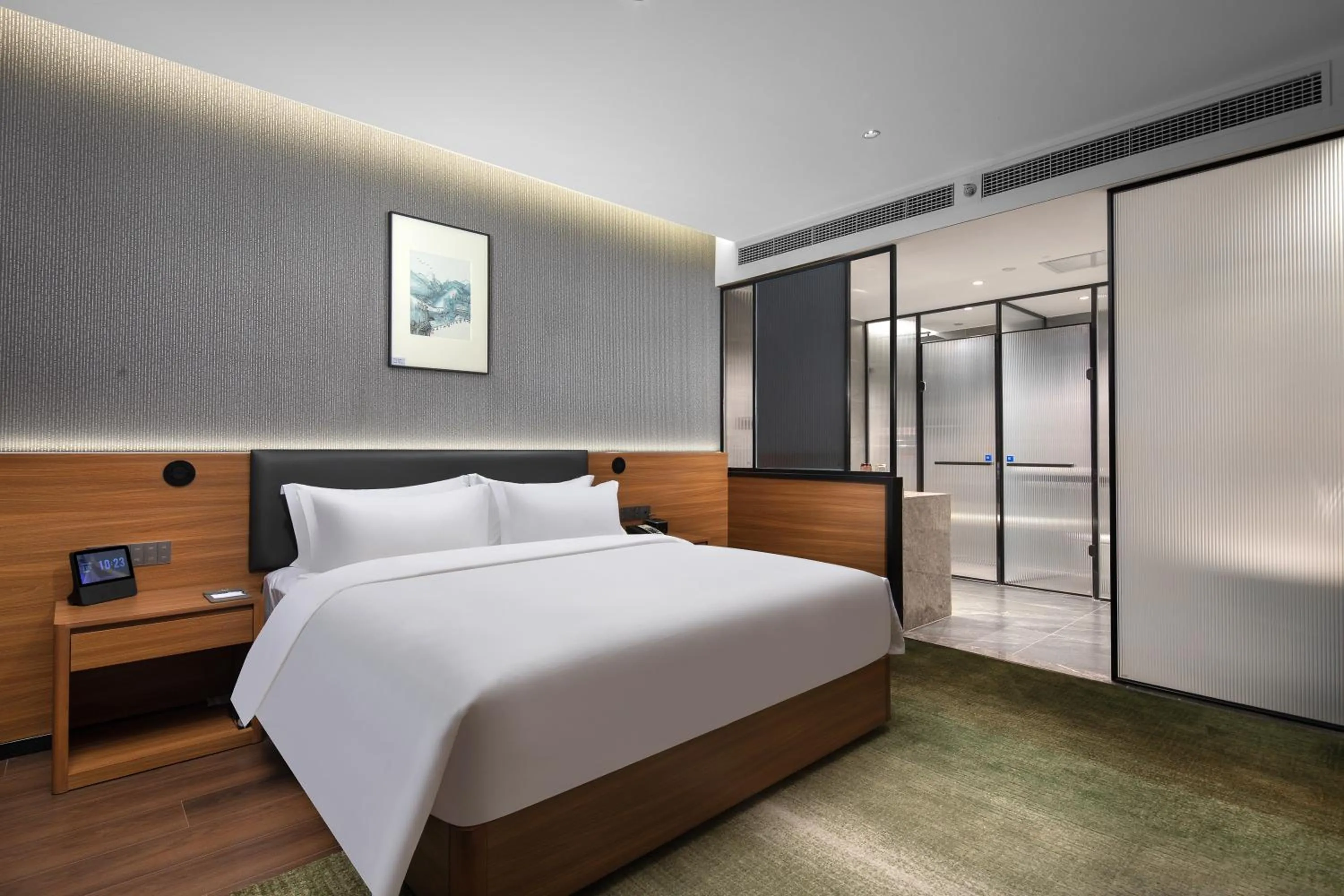 Bed in TRYP By Wyndham Zizhou
